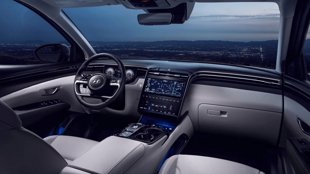 Interior of the Hyundai Tucson Hybrid