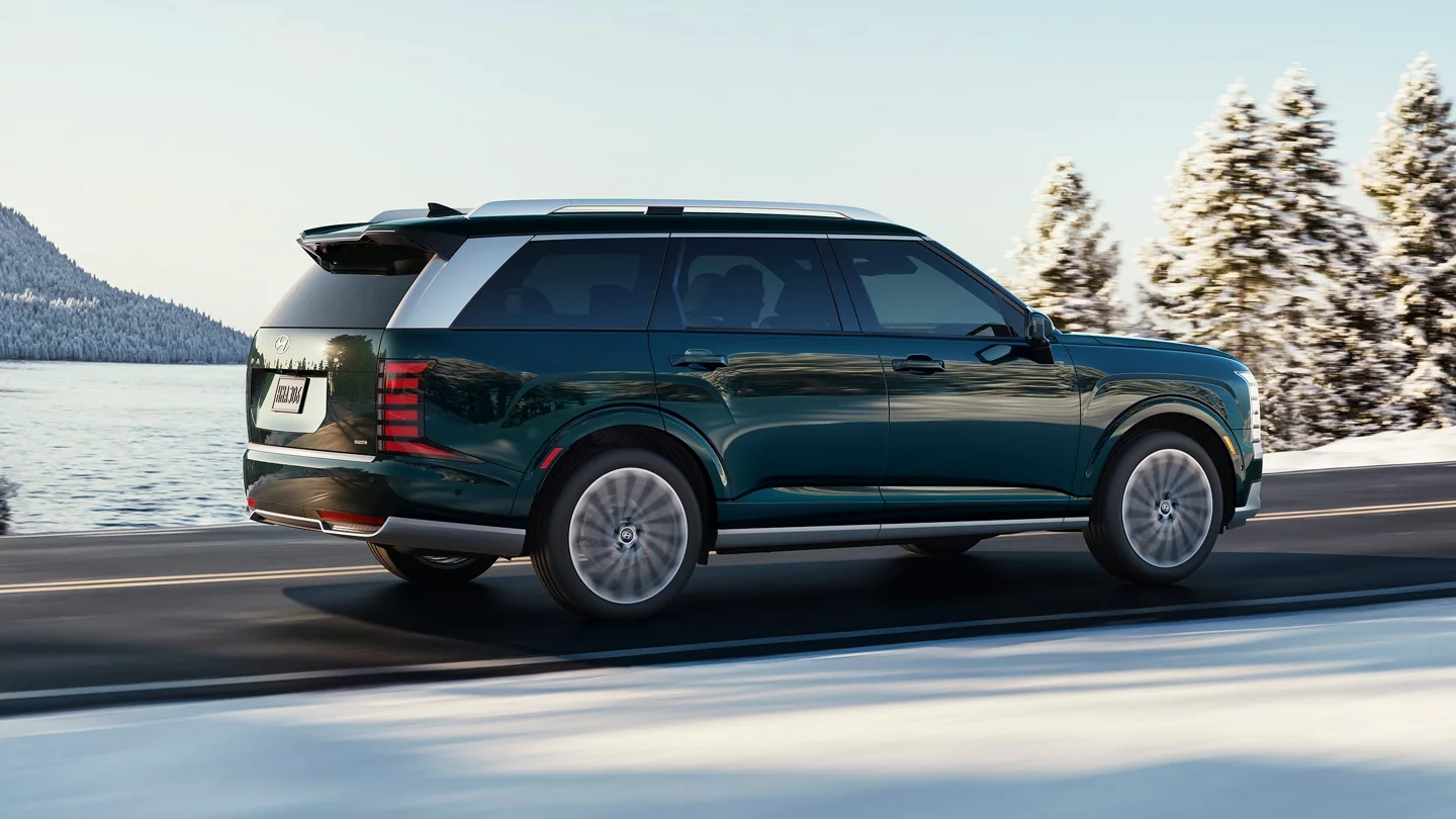 2026 Hyundai Palisade driving in winter