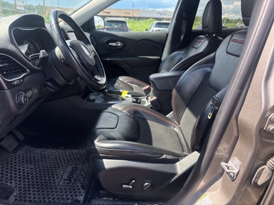 2020 Jeep Cherokee Trailhawk