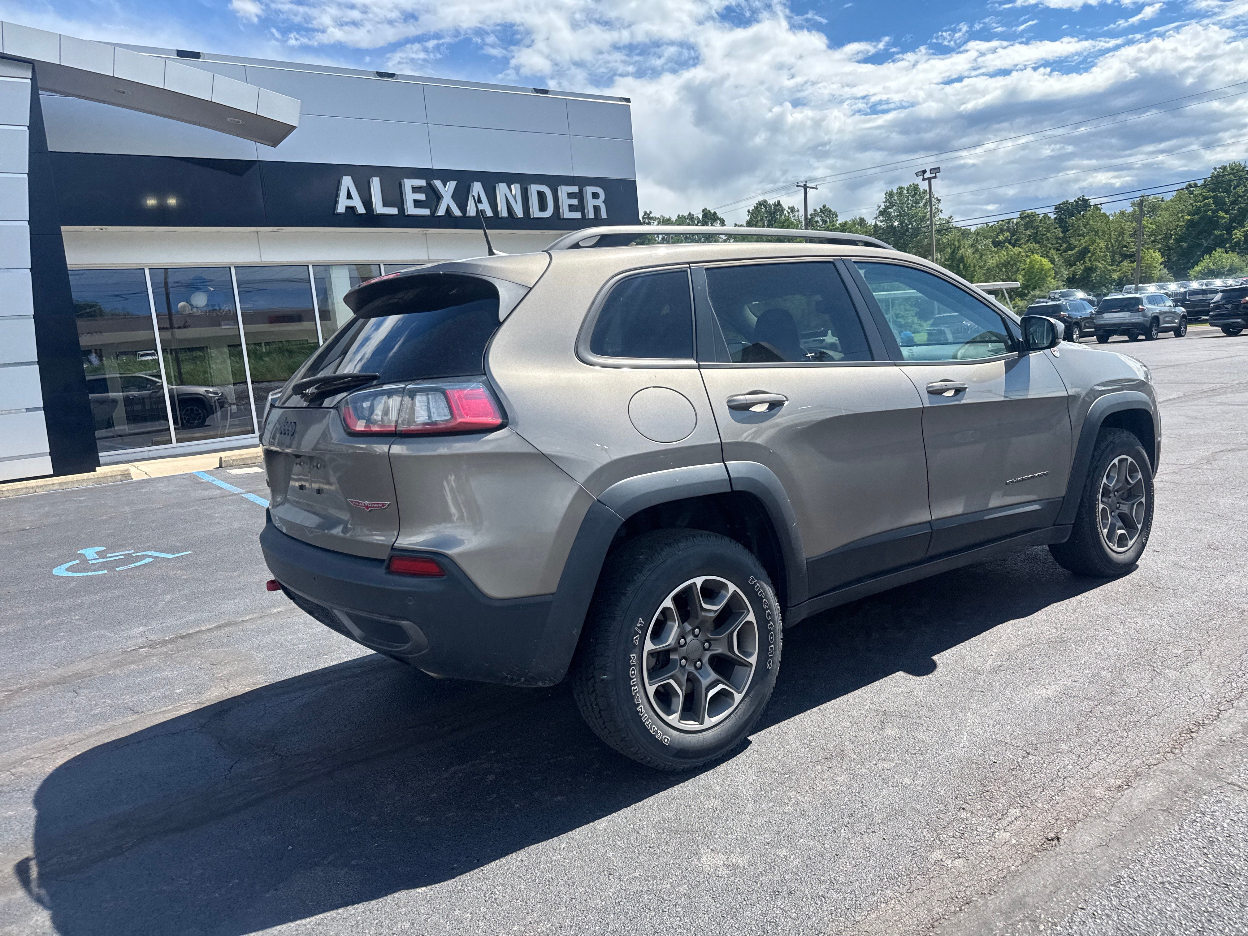 2020 Jeep Cherokee Trailhawk
