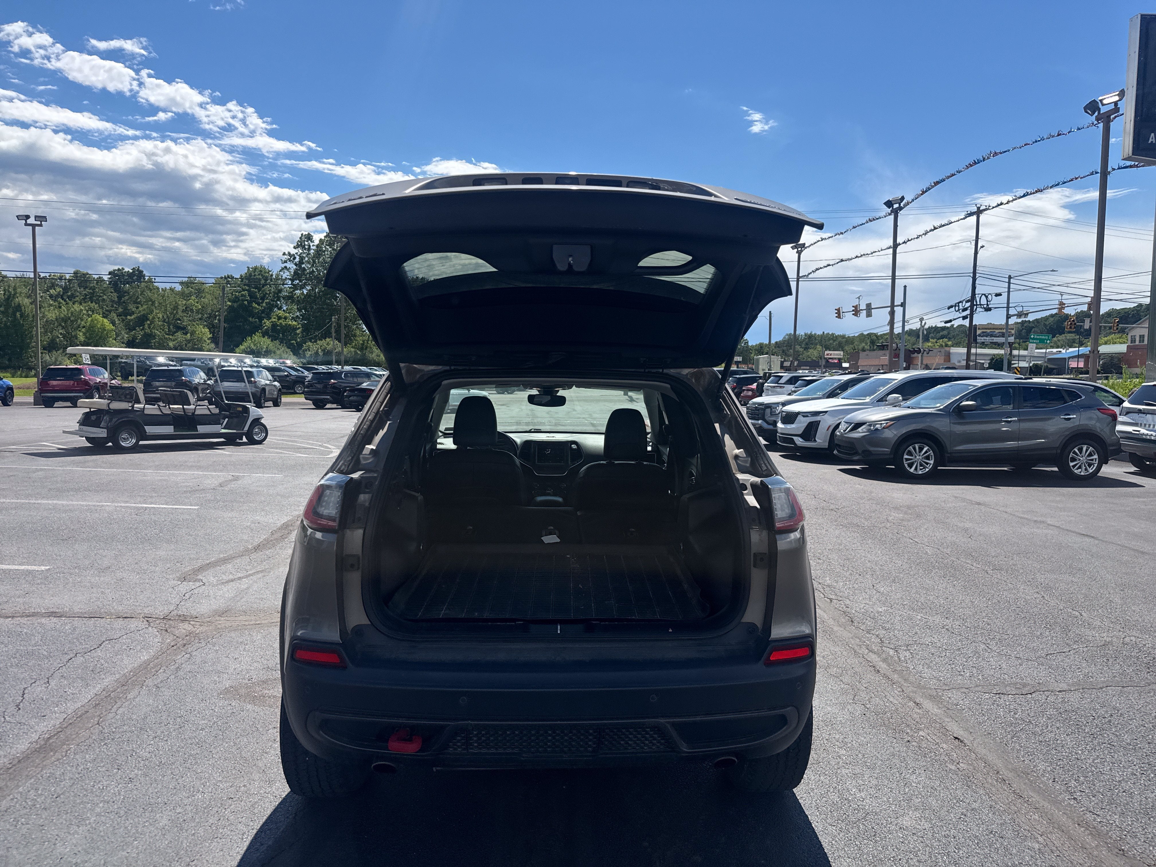 2020 Jeep Cherokee Trailhawk