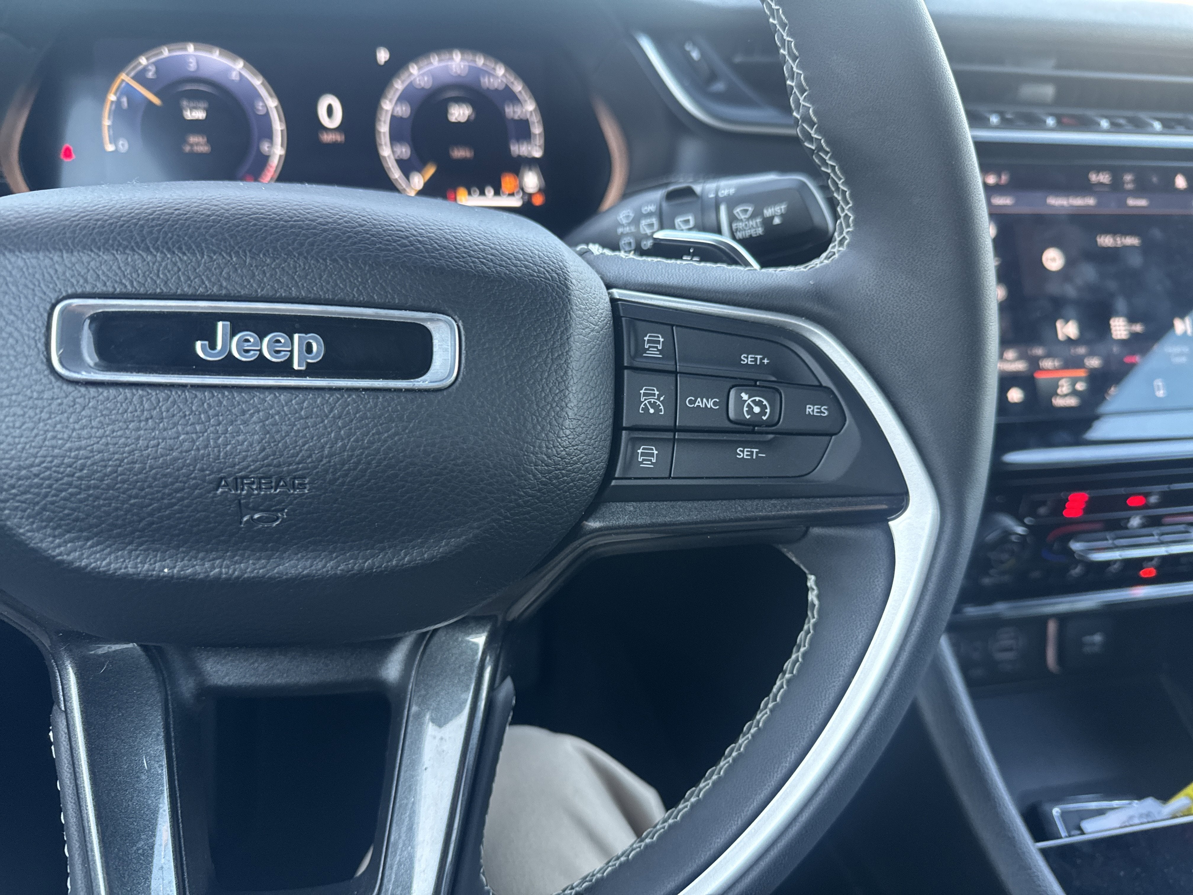 2023 Jeep Grand Cherokee Altitude