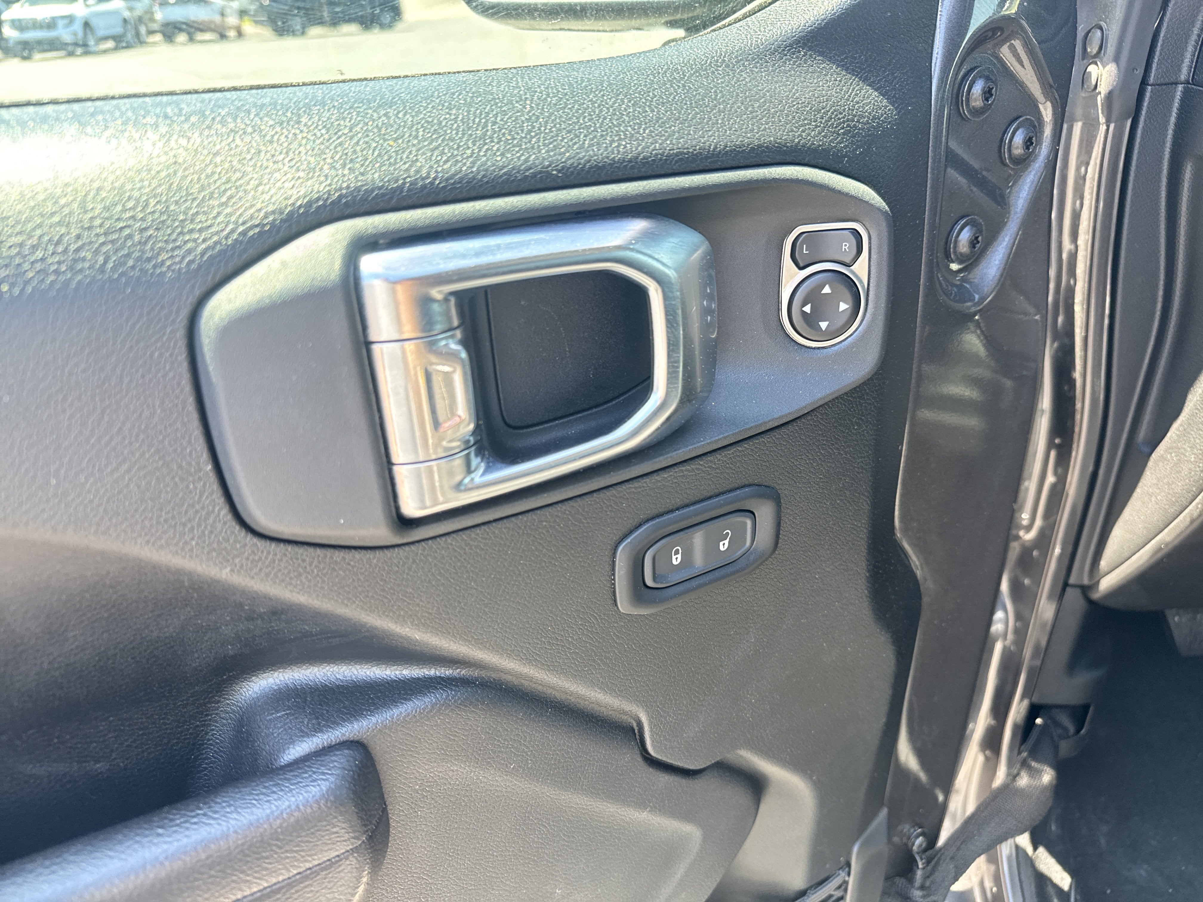 2025 Jeep Wrangler 4xe Willys