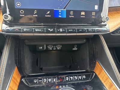 2023 Jeep Grand Wagoneer L Series III