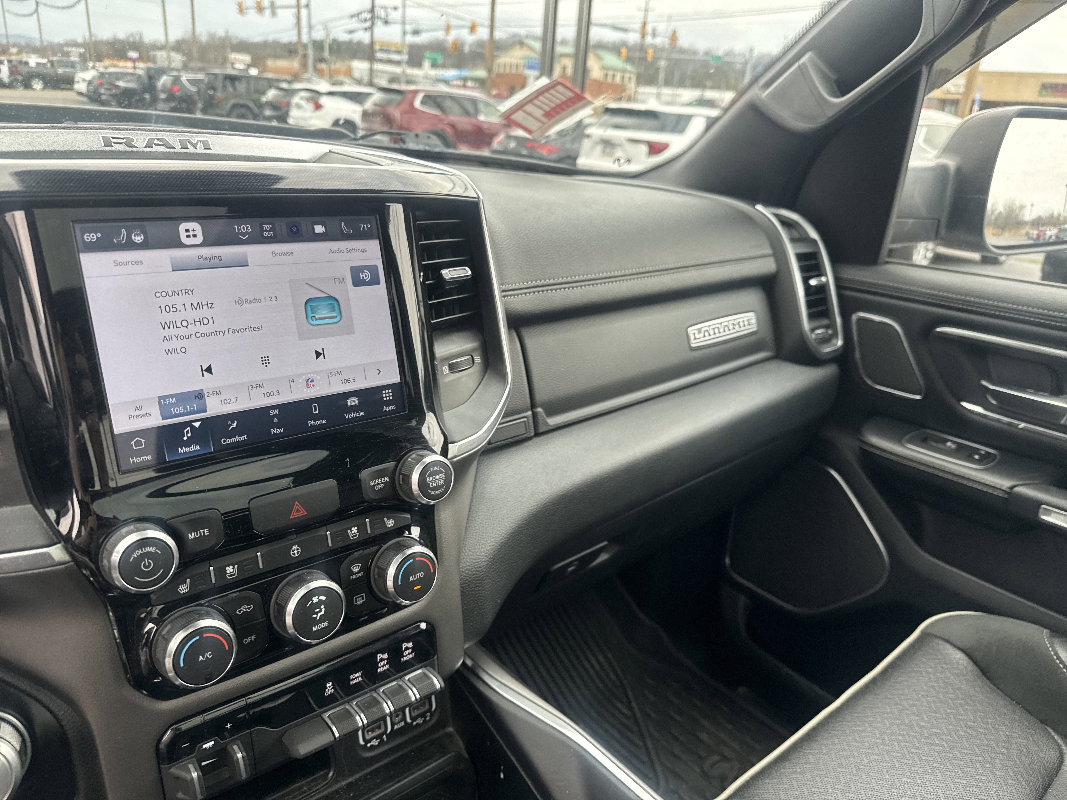 2022 RAM 1500 Laramie