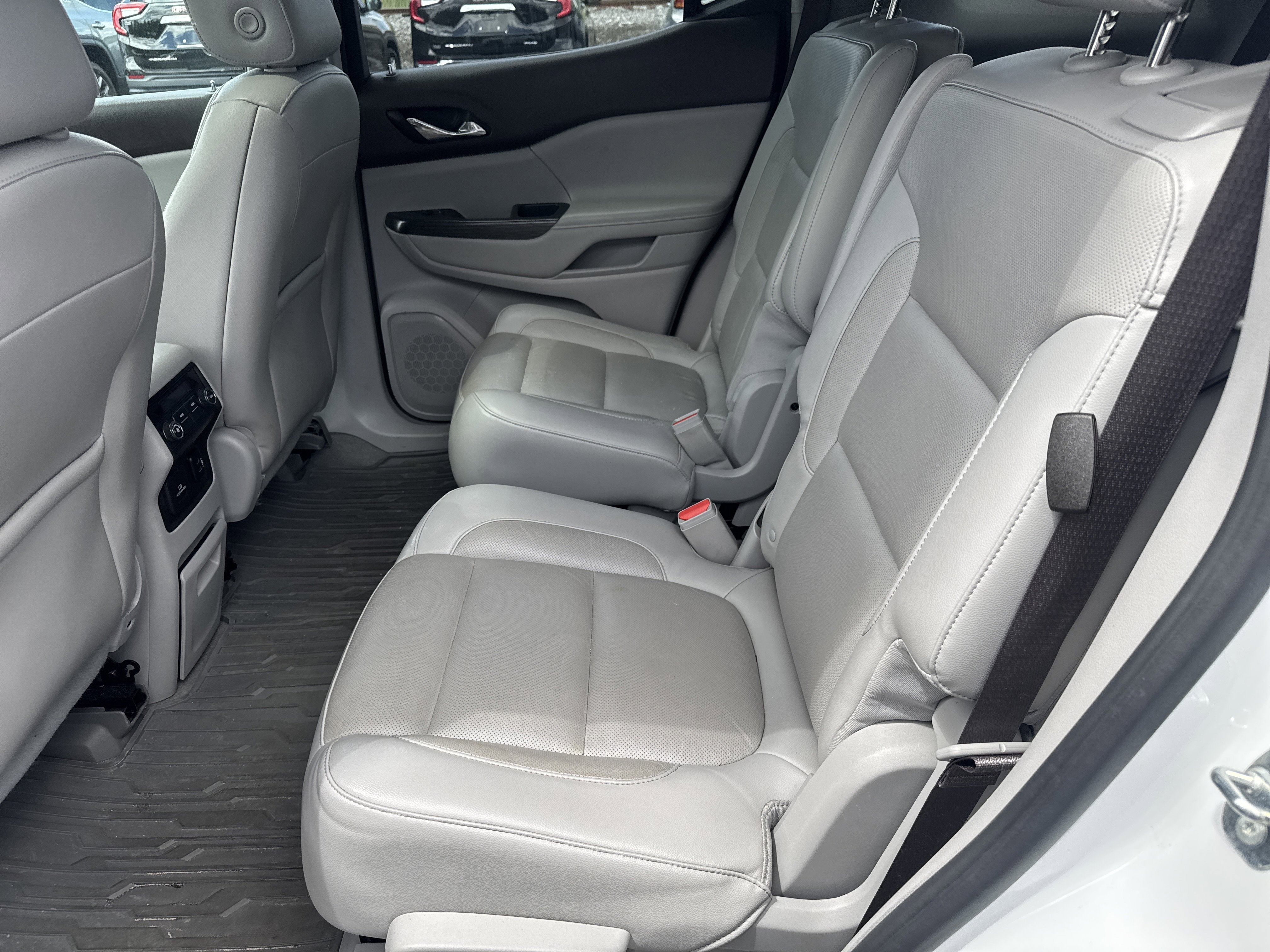 2018 GMC Acadia SLT