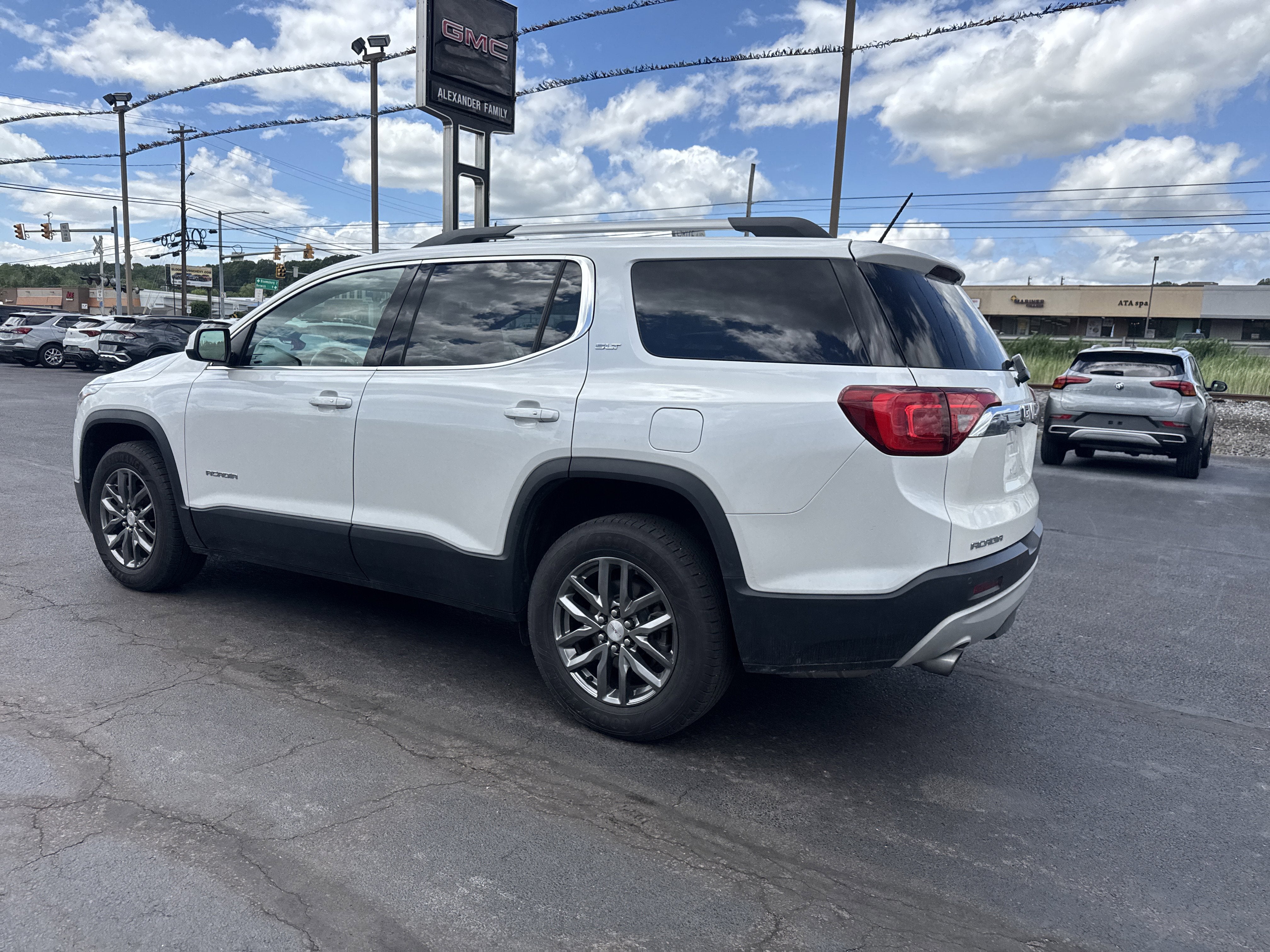 2018 GMC Acadia SLT