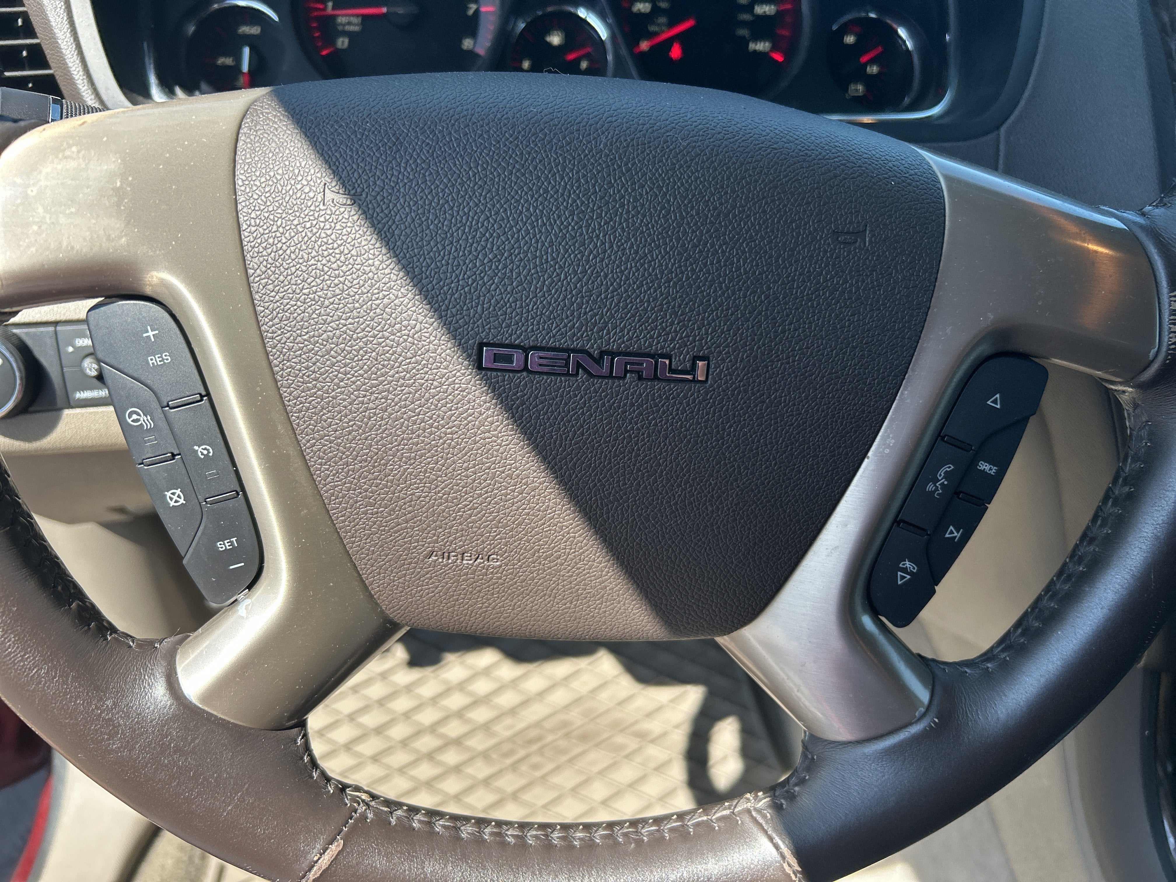 2016 GMC Acadia Denali