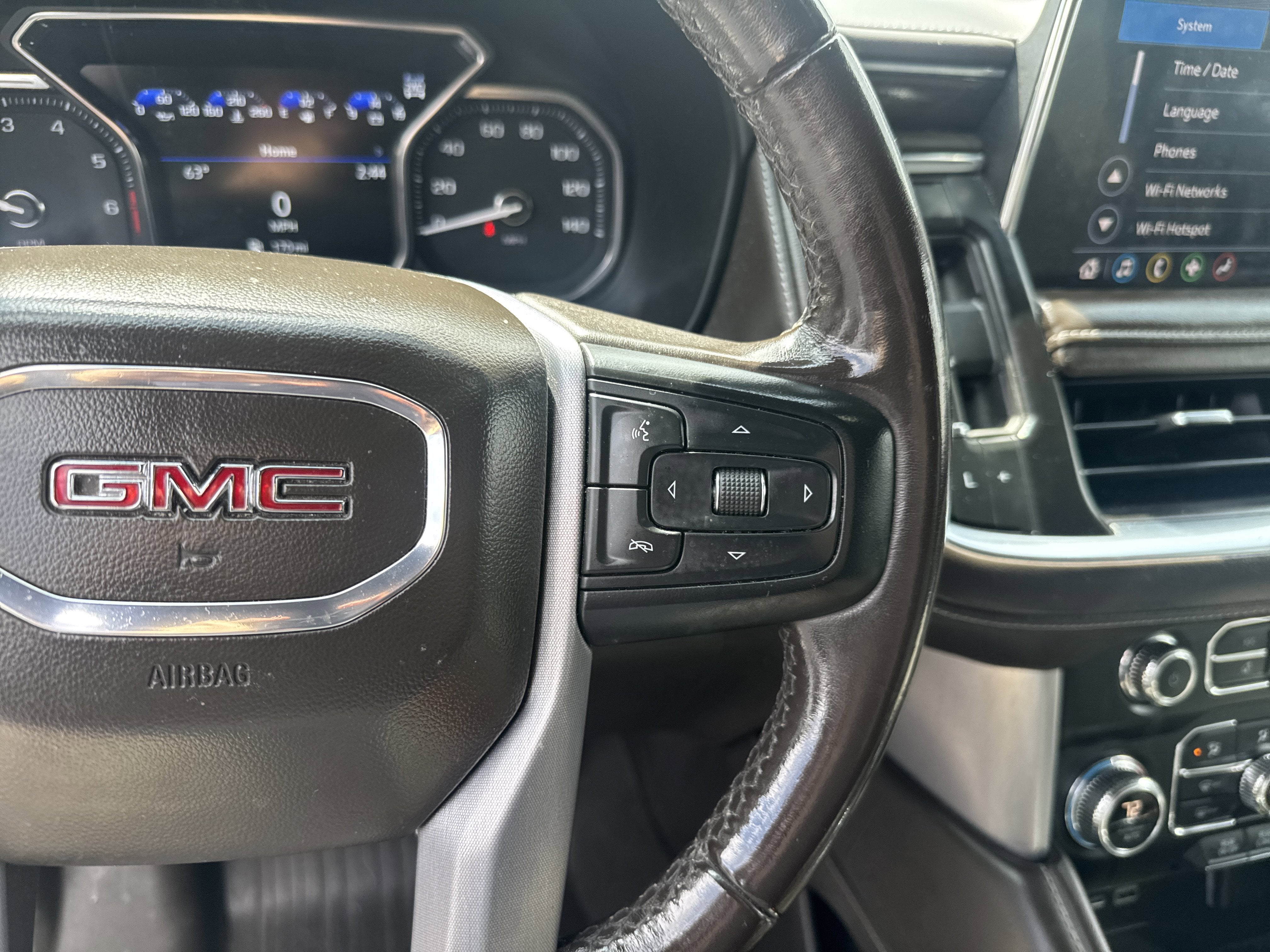 2021 GMC Yukon XL SLE