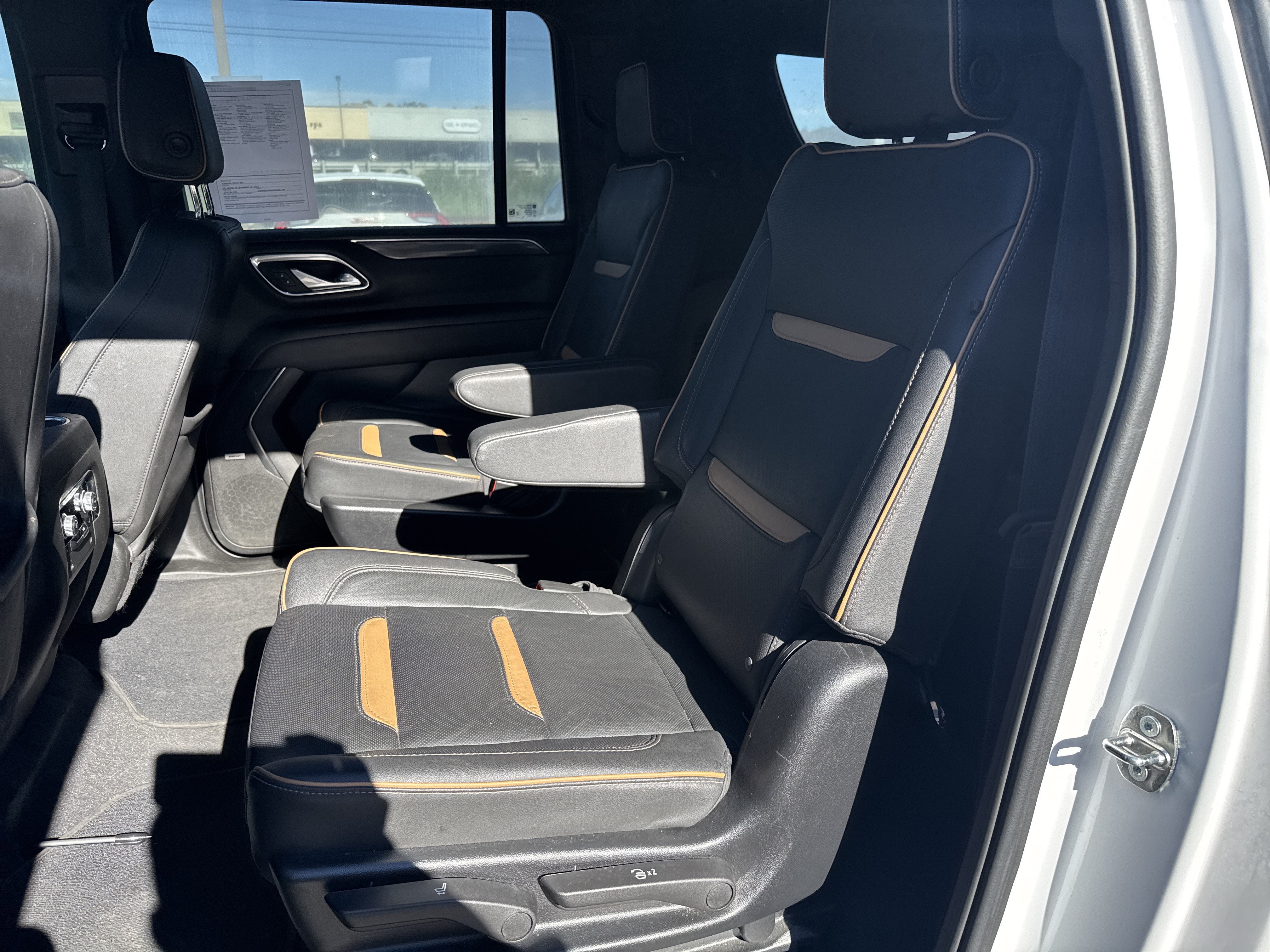 2023 GMC Yukon XL AT4