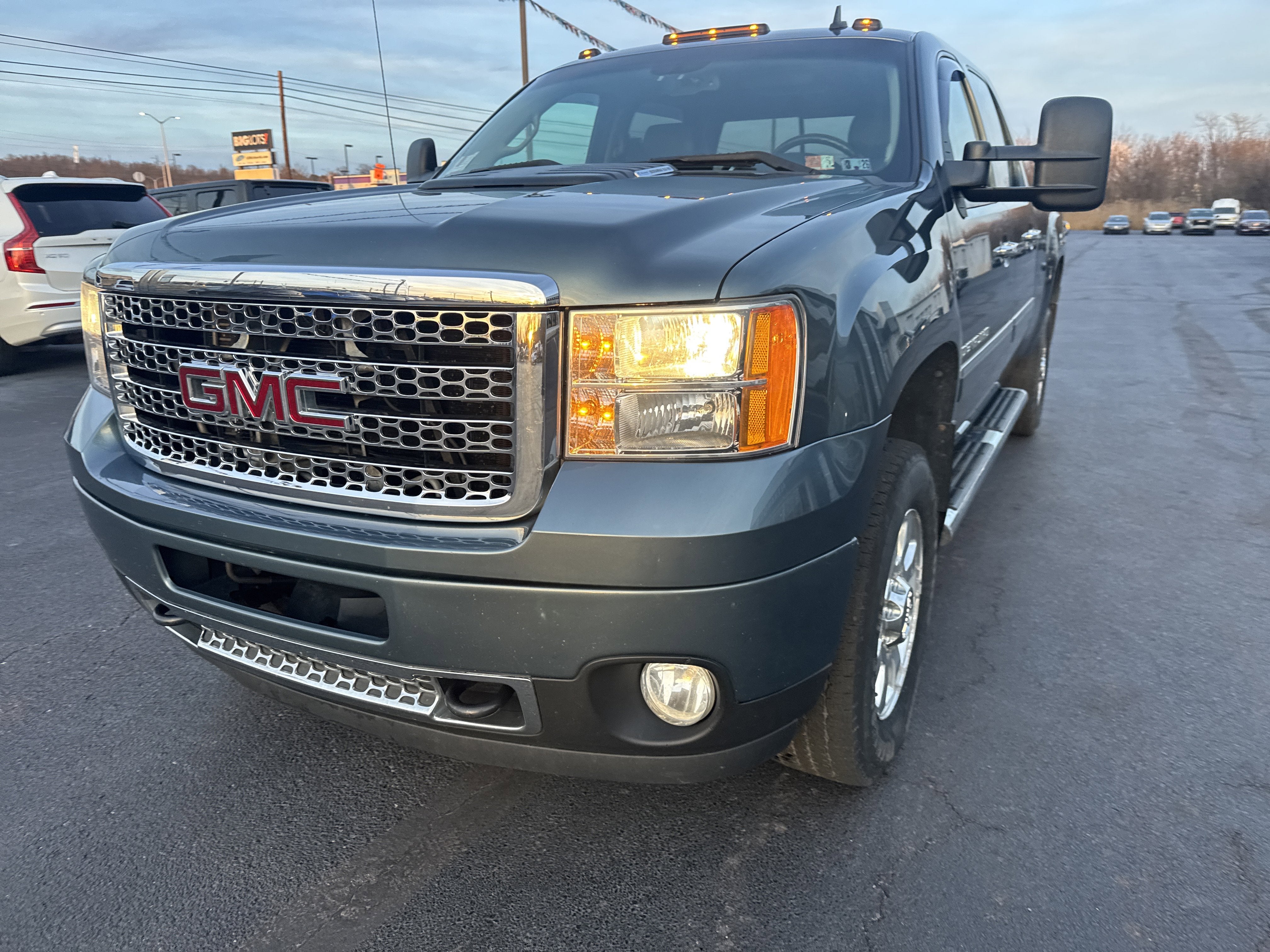 2012 GMC Sierra 3500 HD SRW Denali