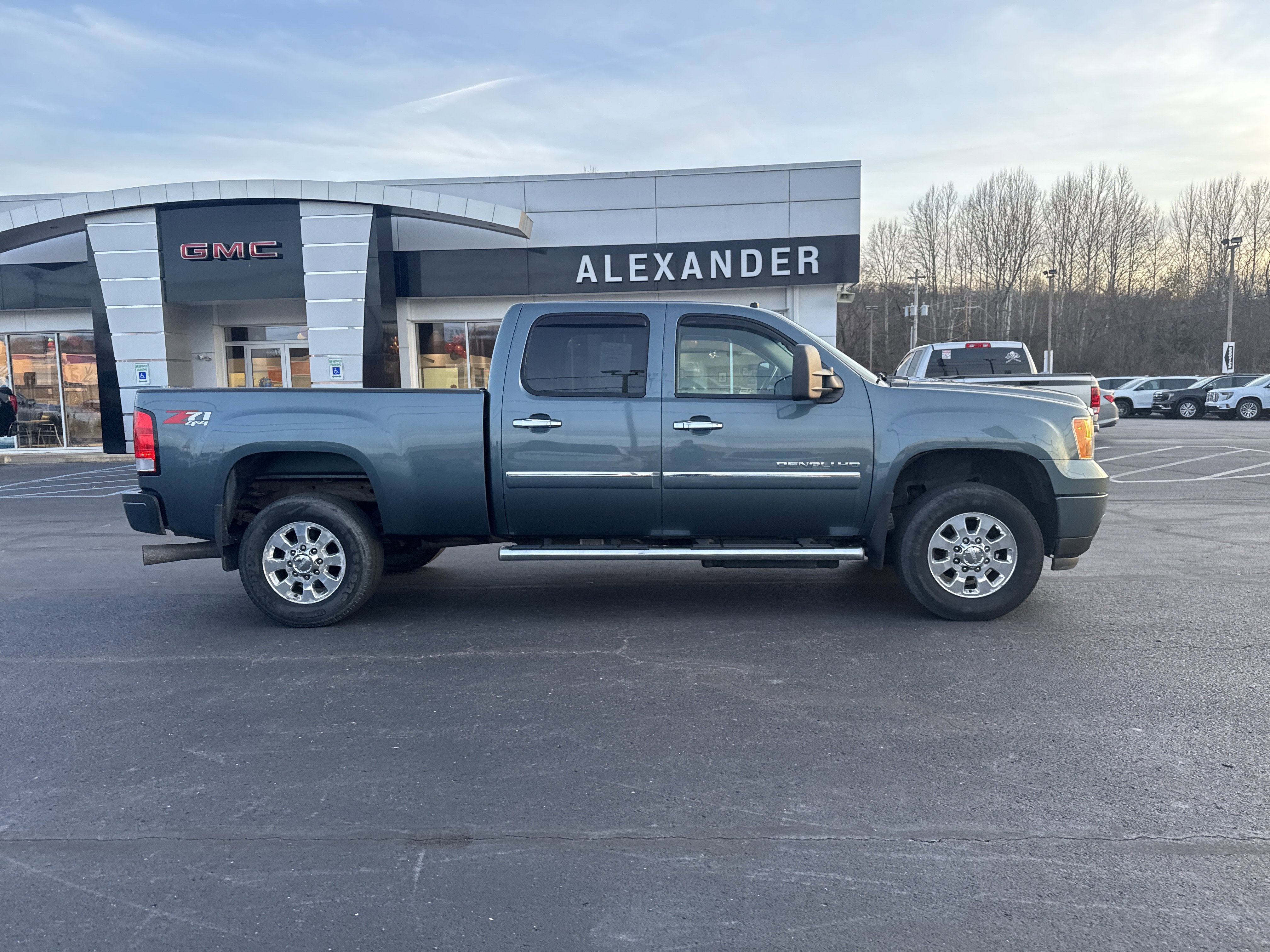 2012 GMC Sierra 3500 HD SRW Denali