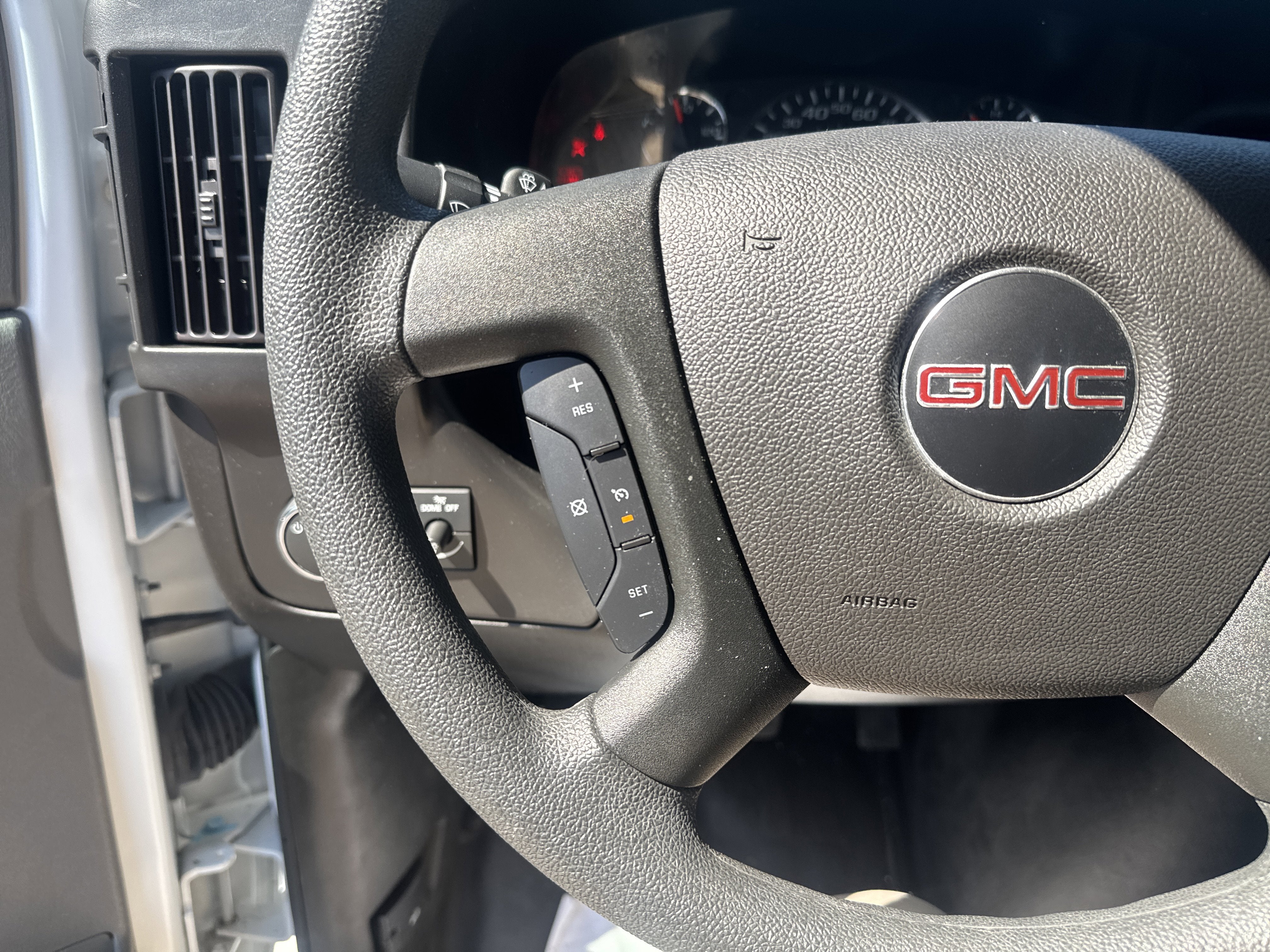 2024 GMC Savana Cargo 2500 Work Van