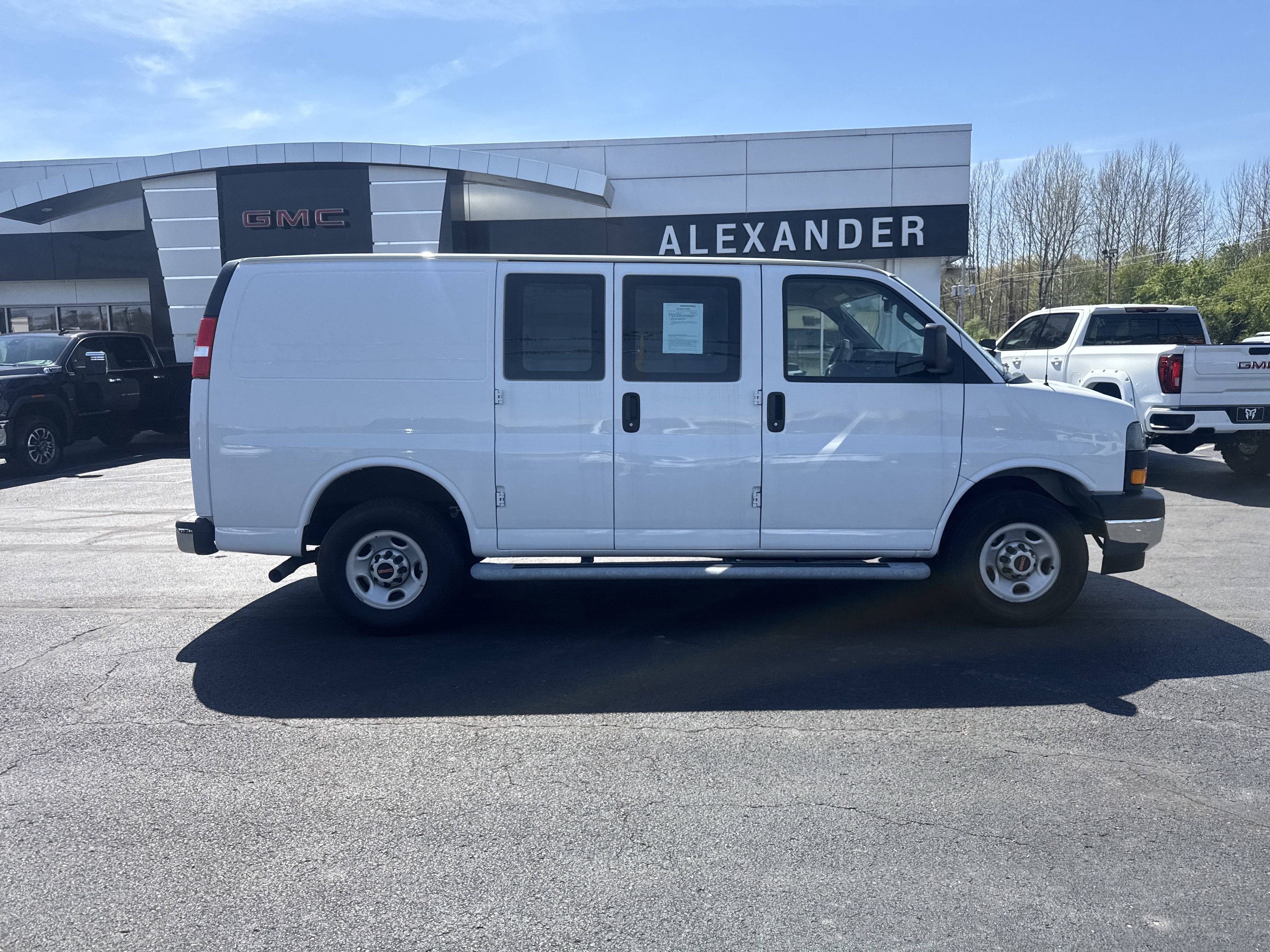2024 GMC Savana Cargo 2500 Work Van