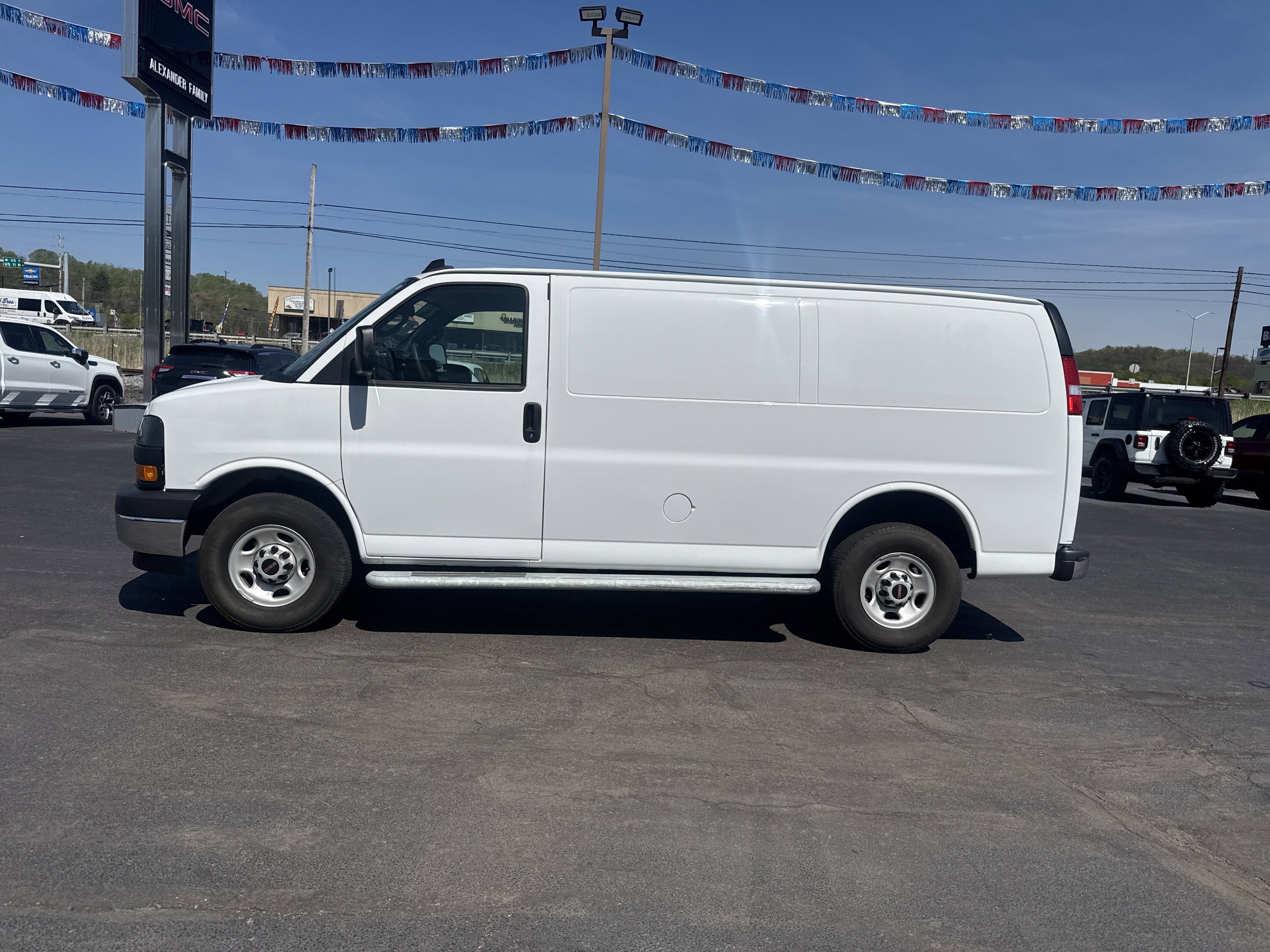 2024 GMC Savana Cargo 2500 Work Van