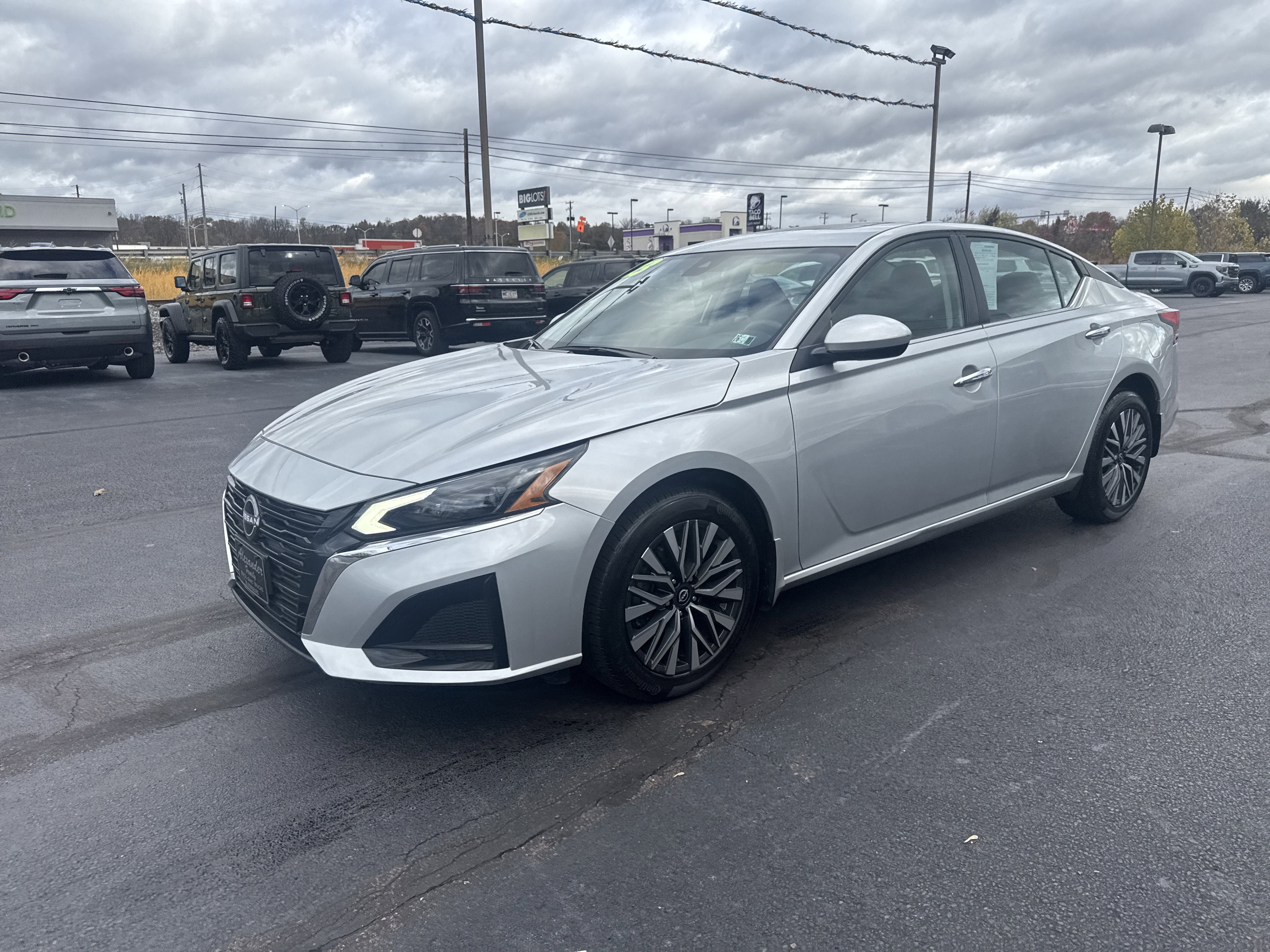 2023 Nissan Altima 2.5 SV