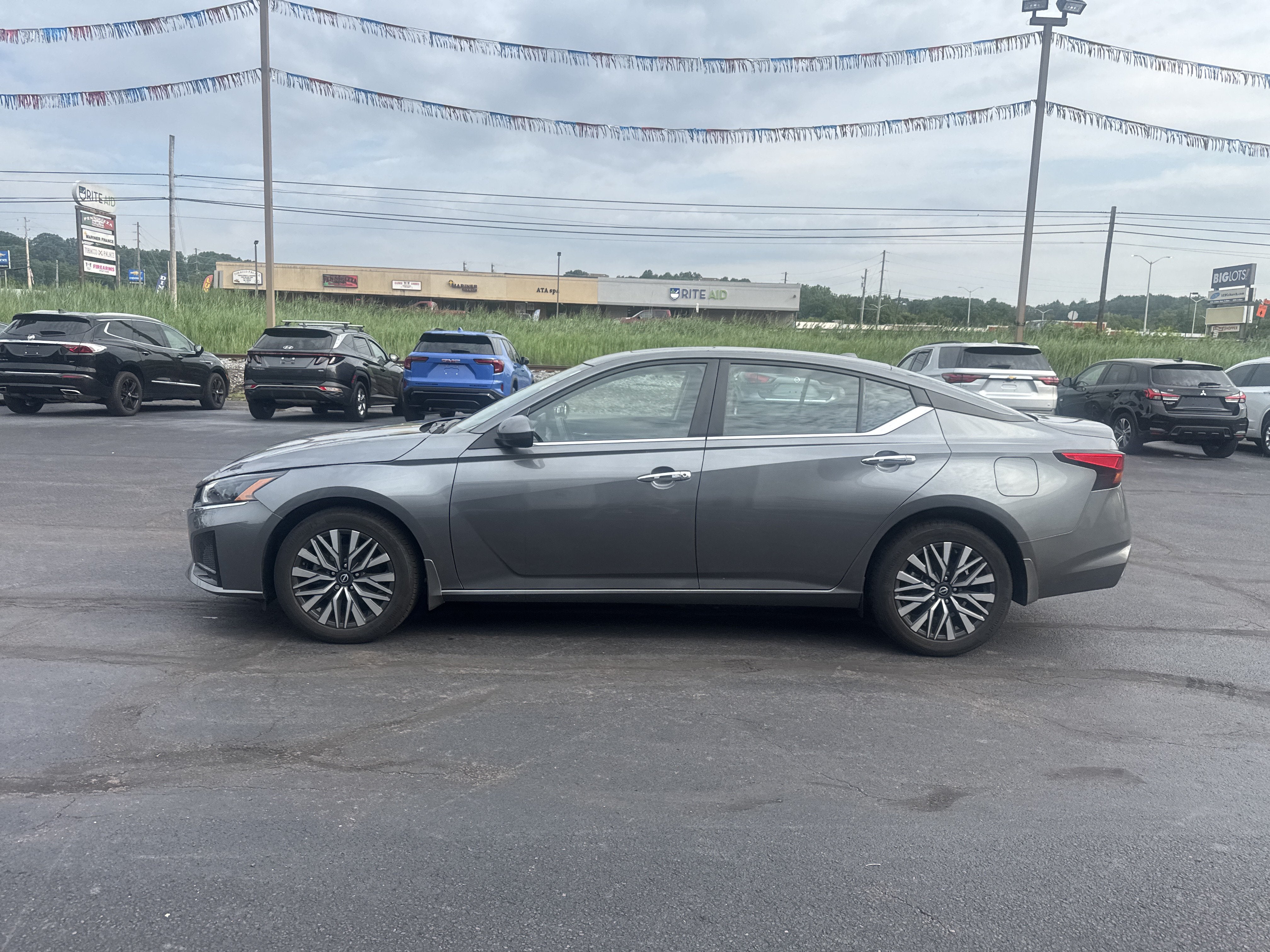2023 Nissan Altima 2.5 SV