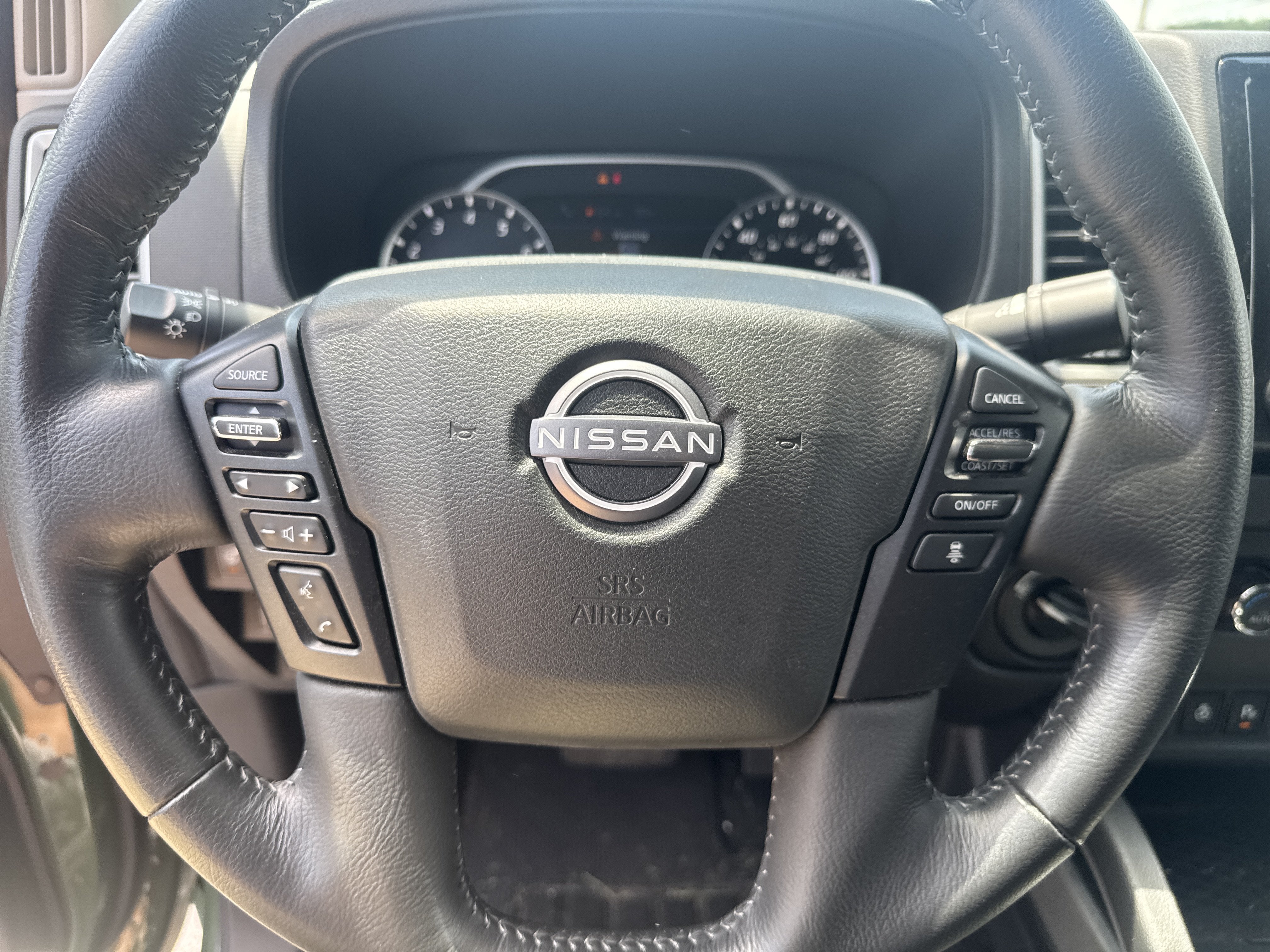 2024 Nissan Frontier SL