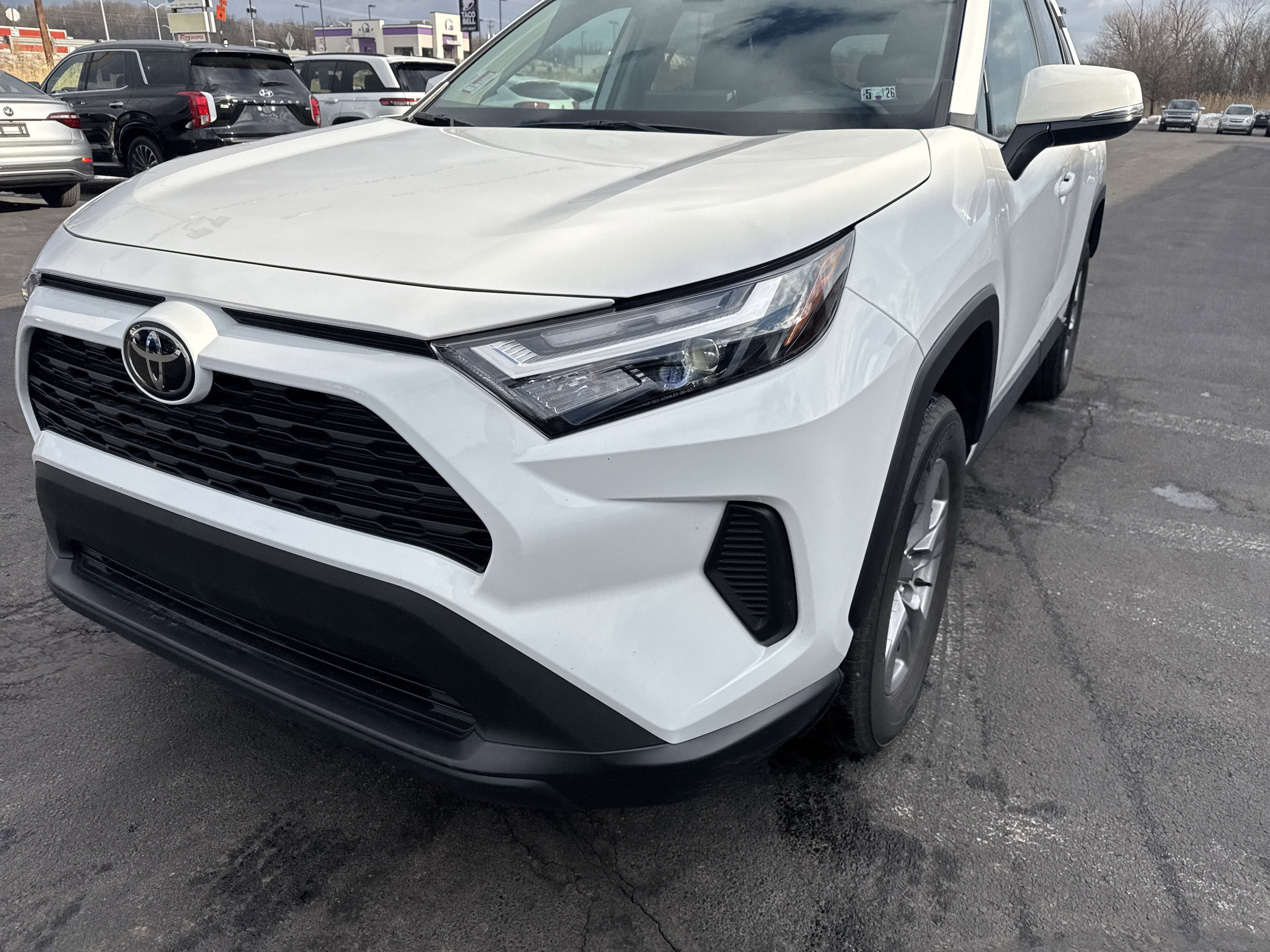 2023 Toyota RAV4 XLE