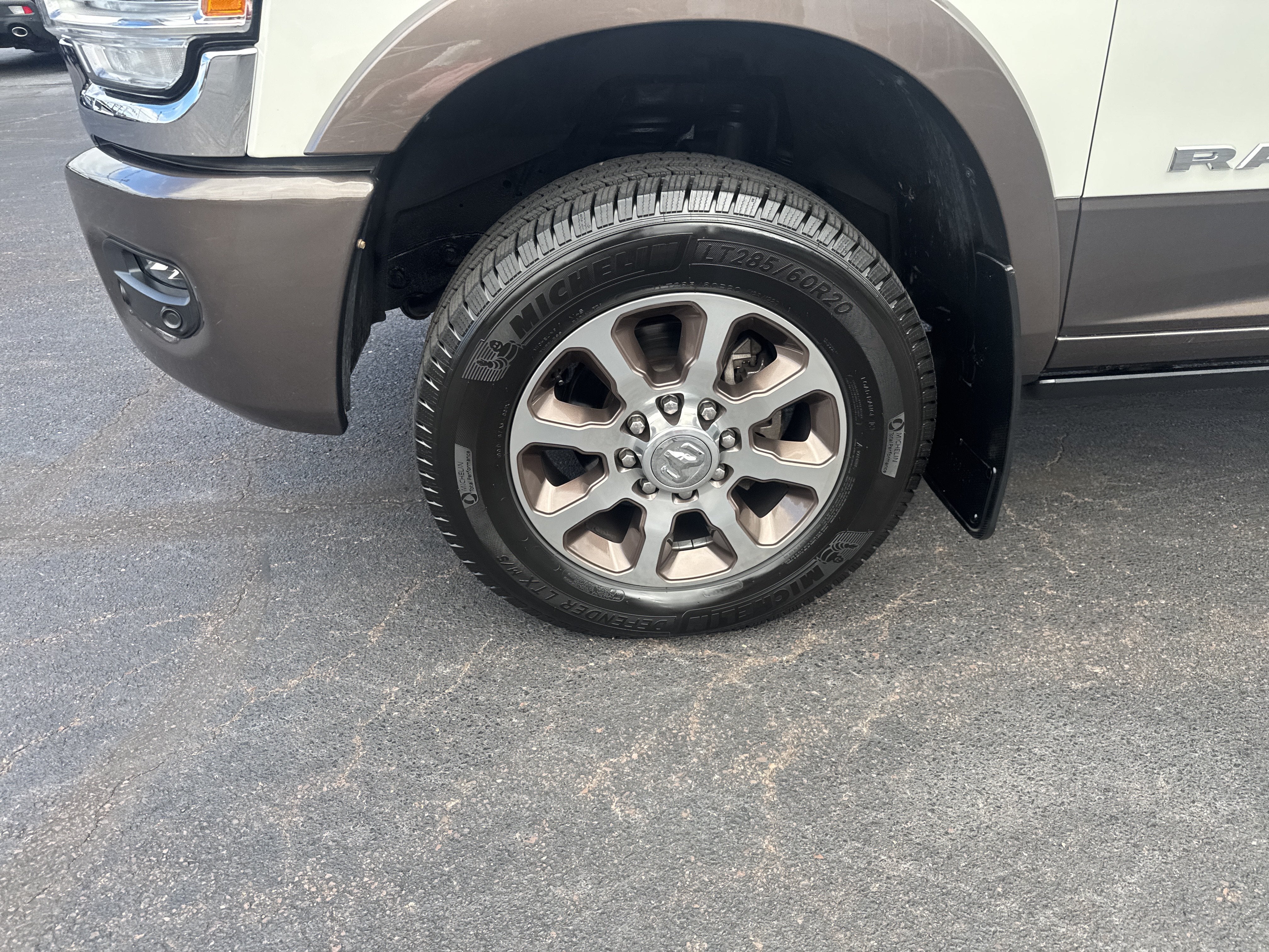 2019 RAM 3500 Longhorn Crew Cab 4x4 8' Box