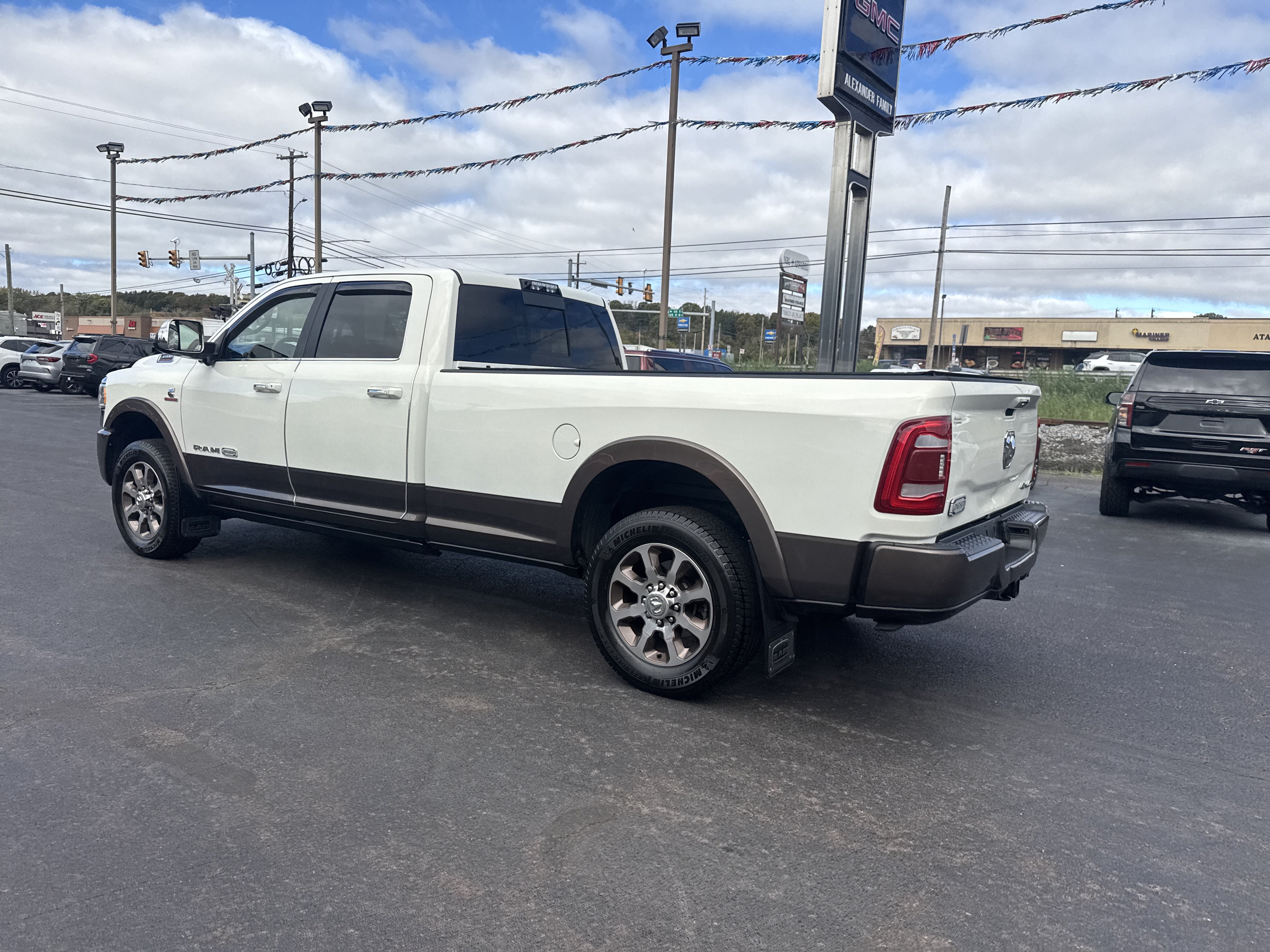 2019 RAM 3500 Longhorn Crew Cab 4x4 8' Box