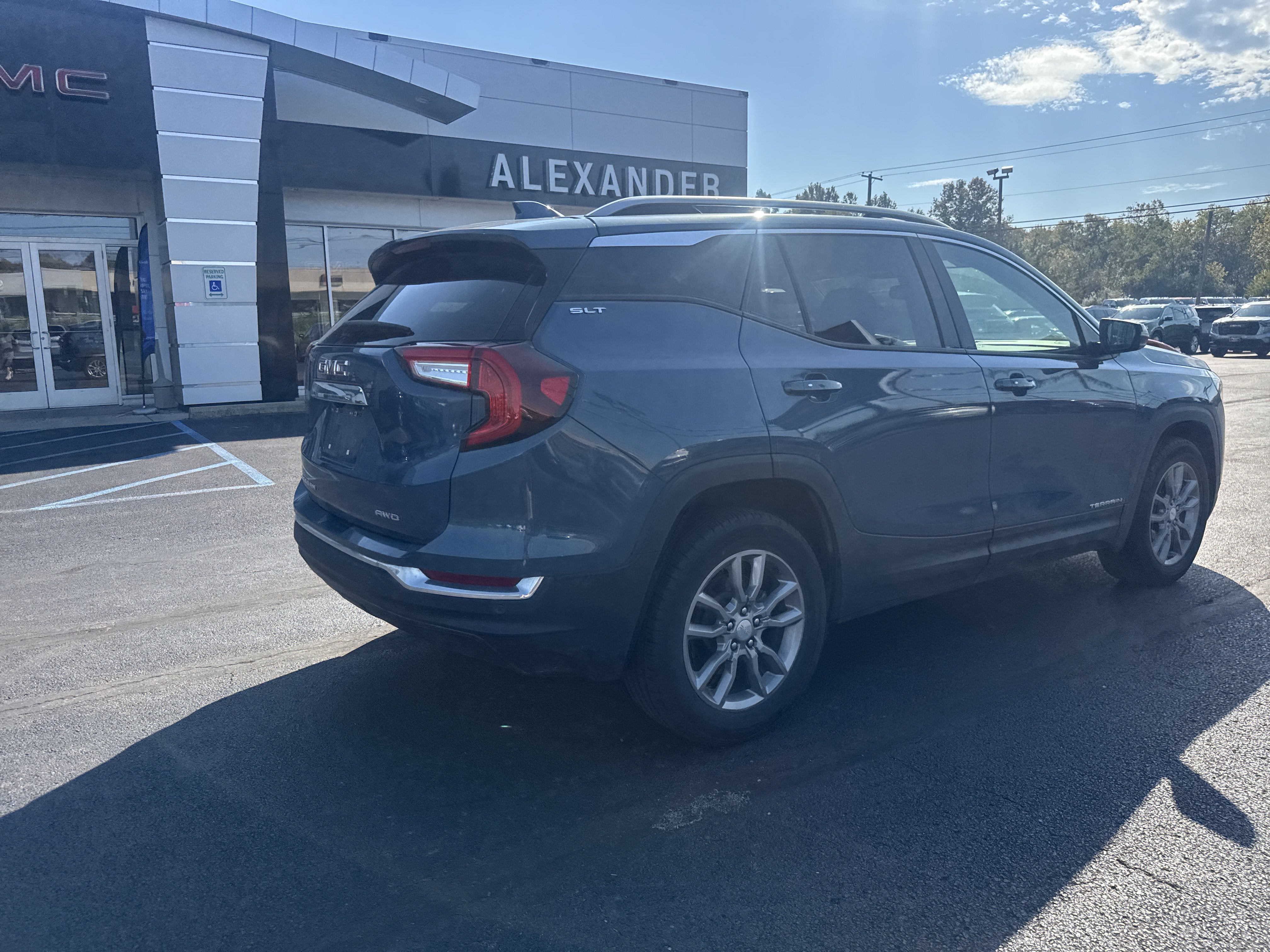 2024 GMC Terrain SLT