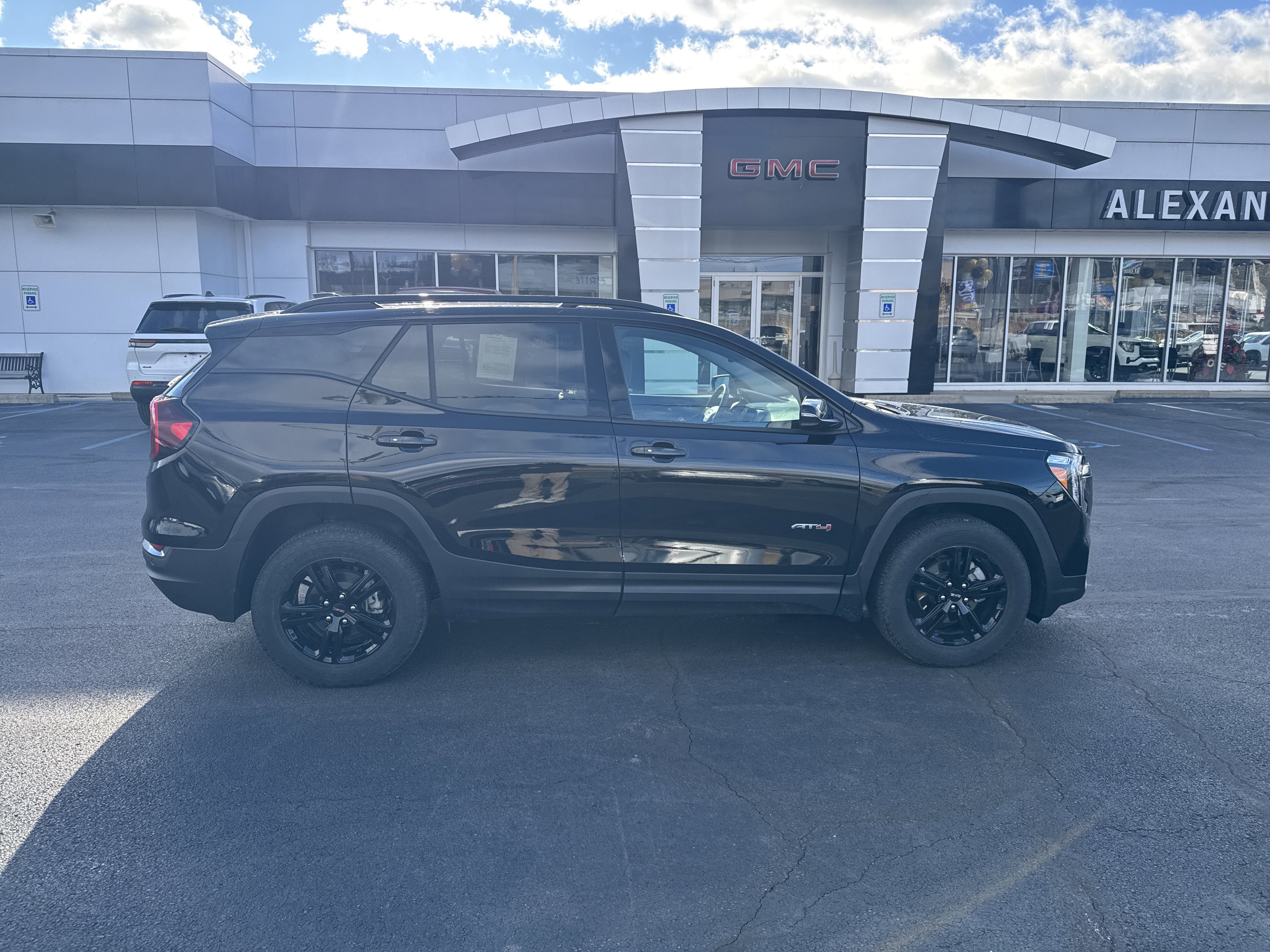 2024 GMC Terrain AT4
