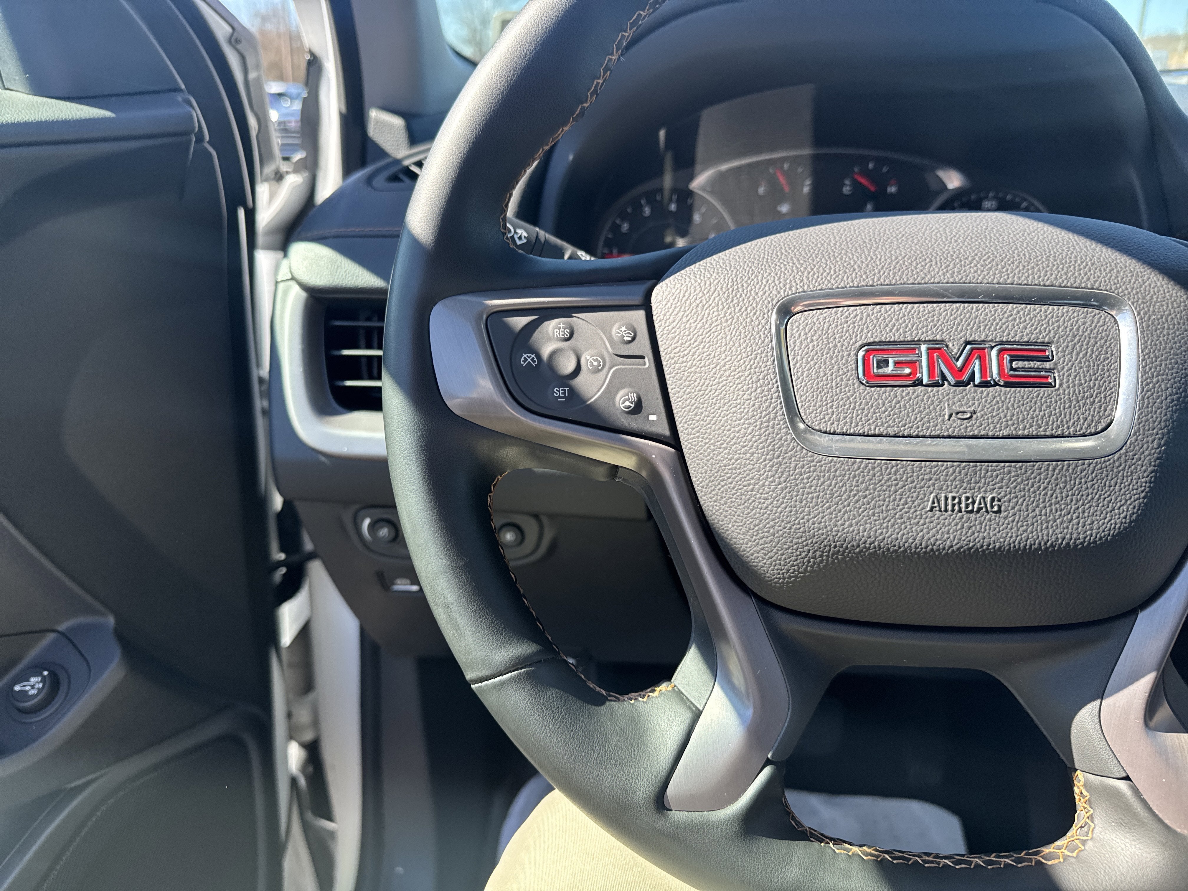 2023 GMC Terrain AT4