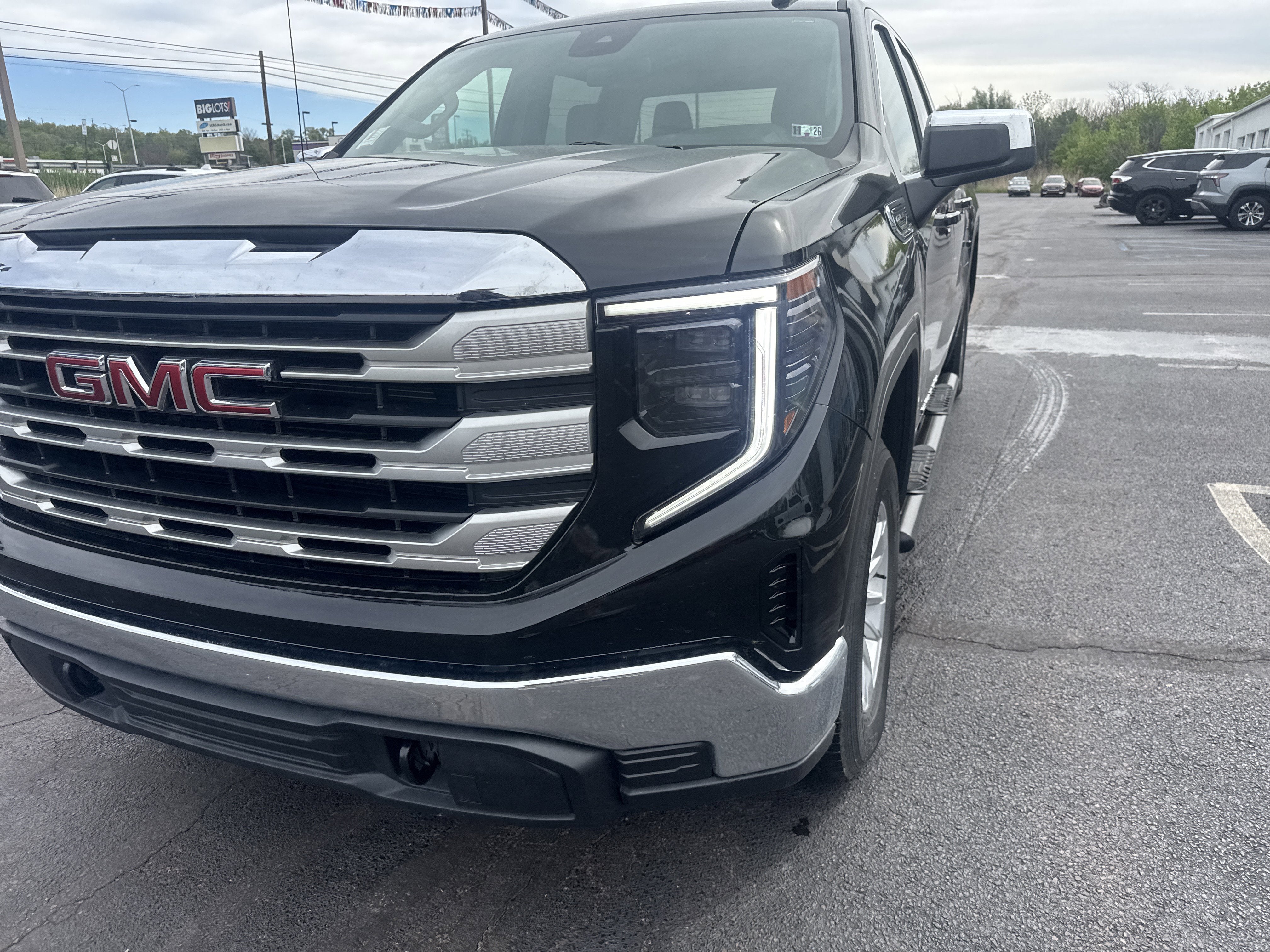 2022 GMC Sierra 1500 SLE