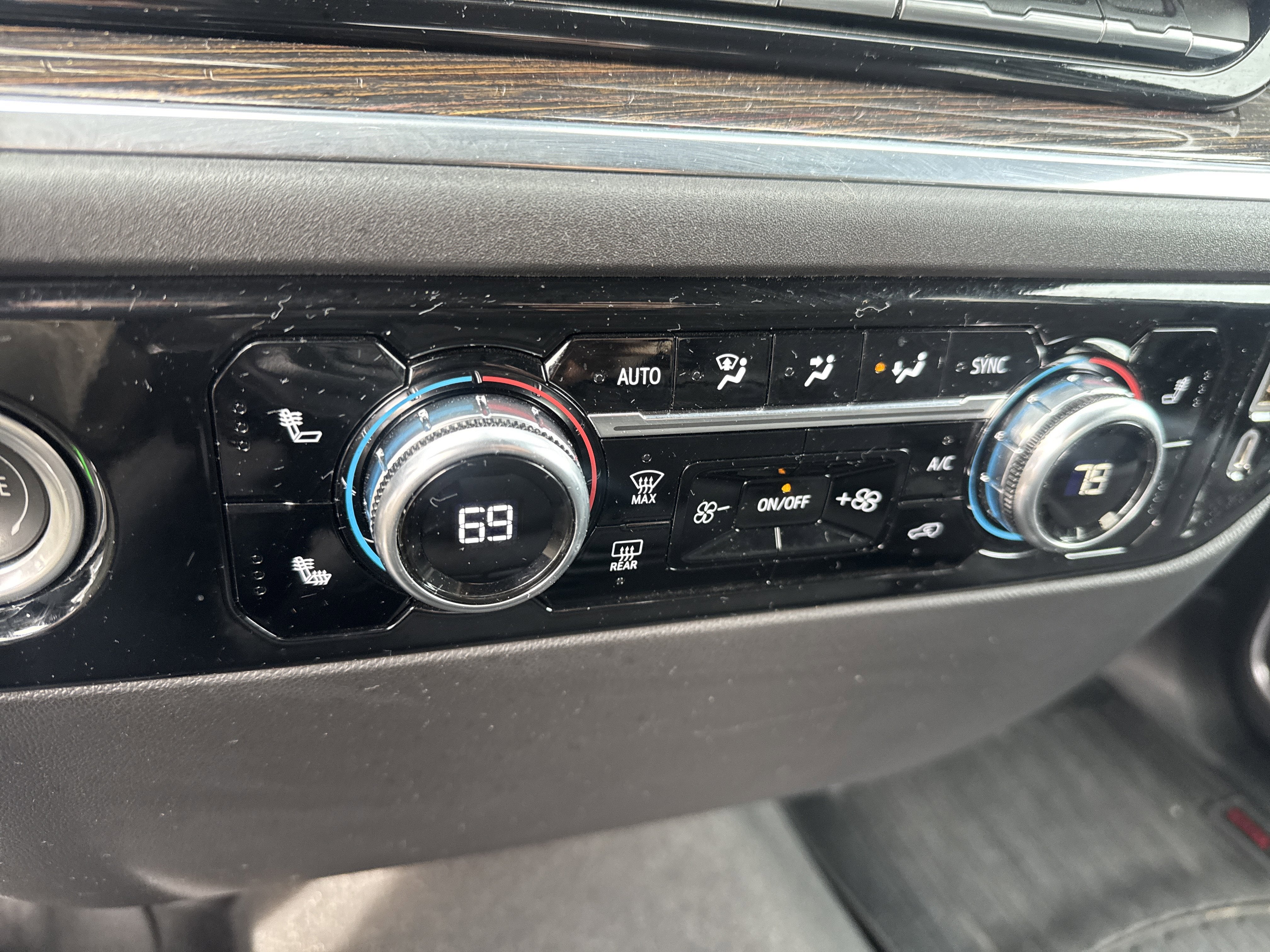 2022 GMC Sierra 1500 SLE