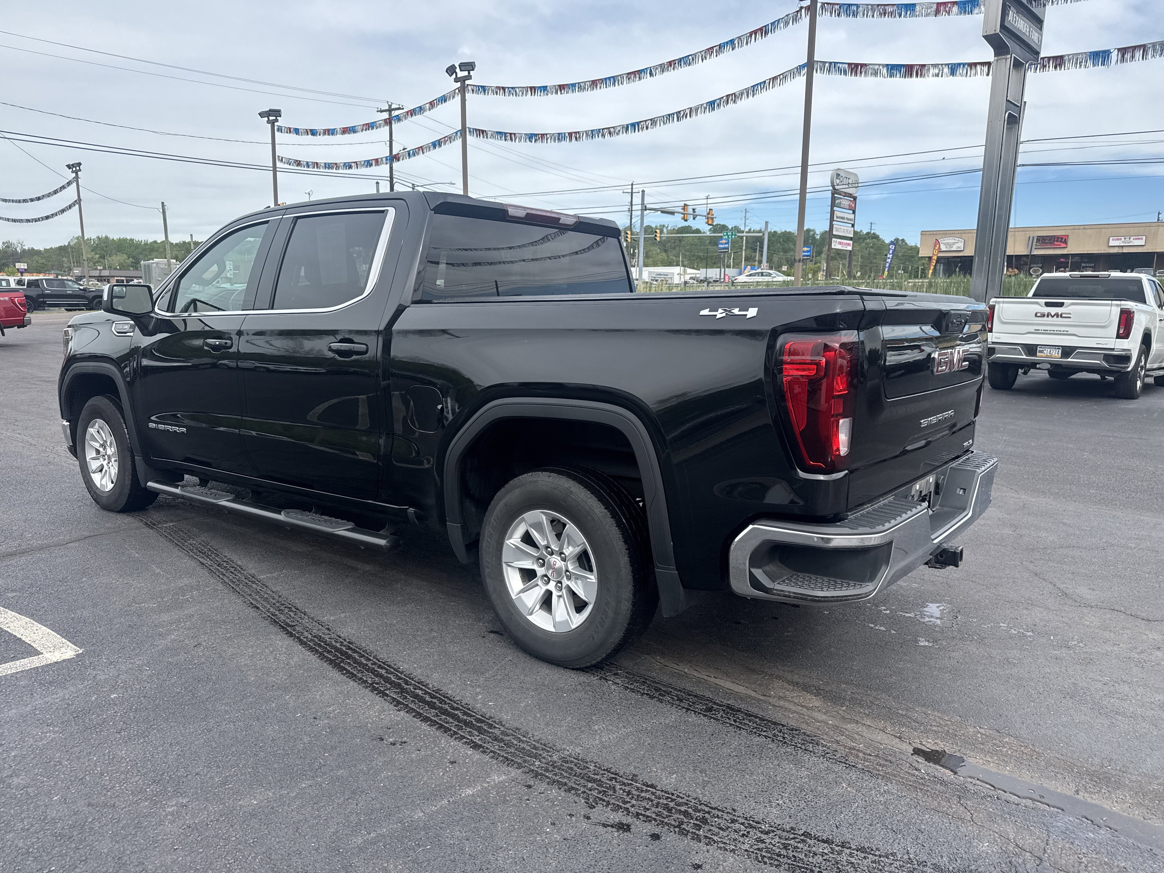2022 GMC Sierra 1500 SLE