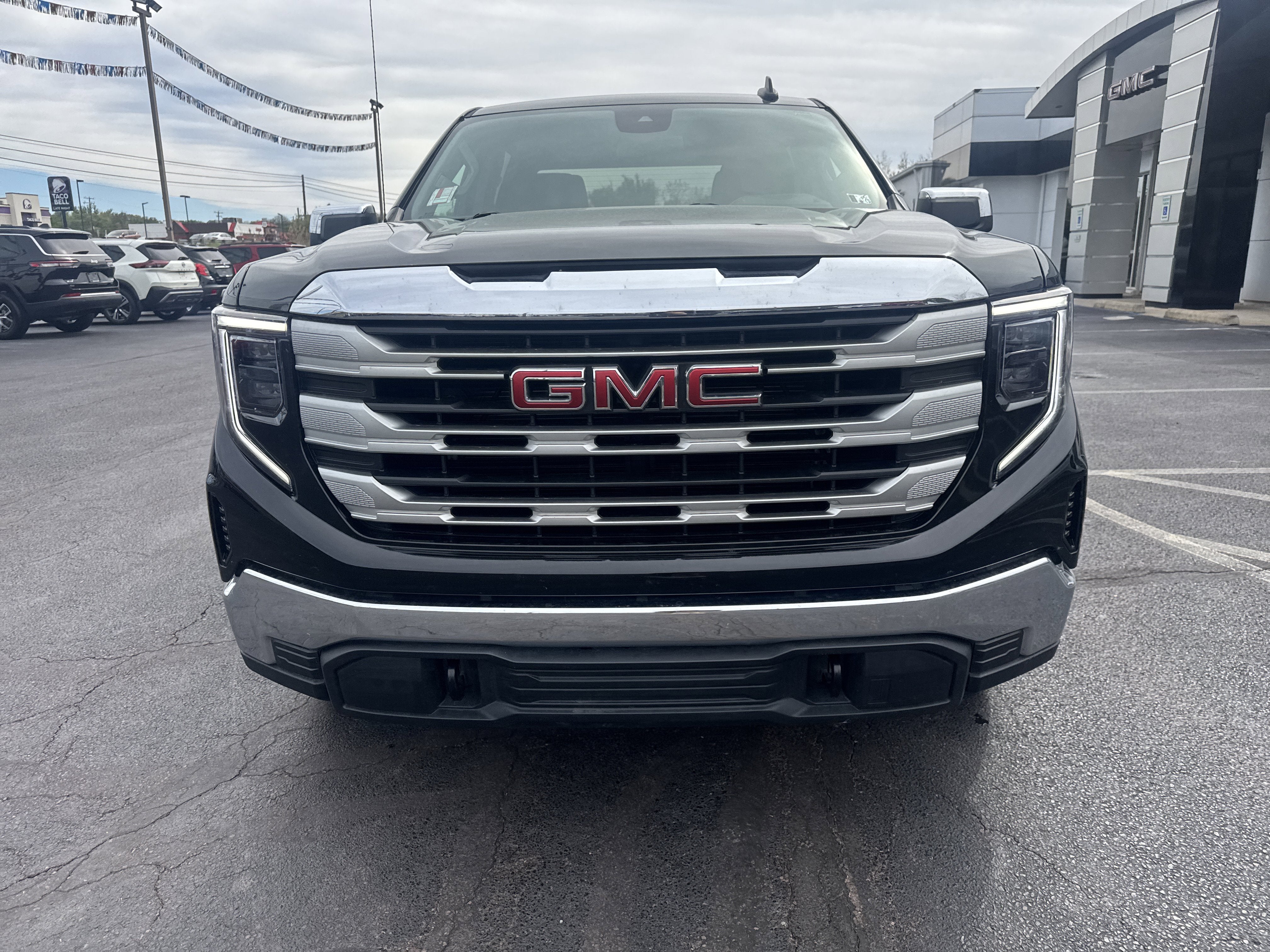2022 GMC Sierra 1500 SLE