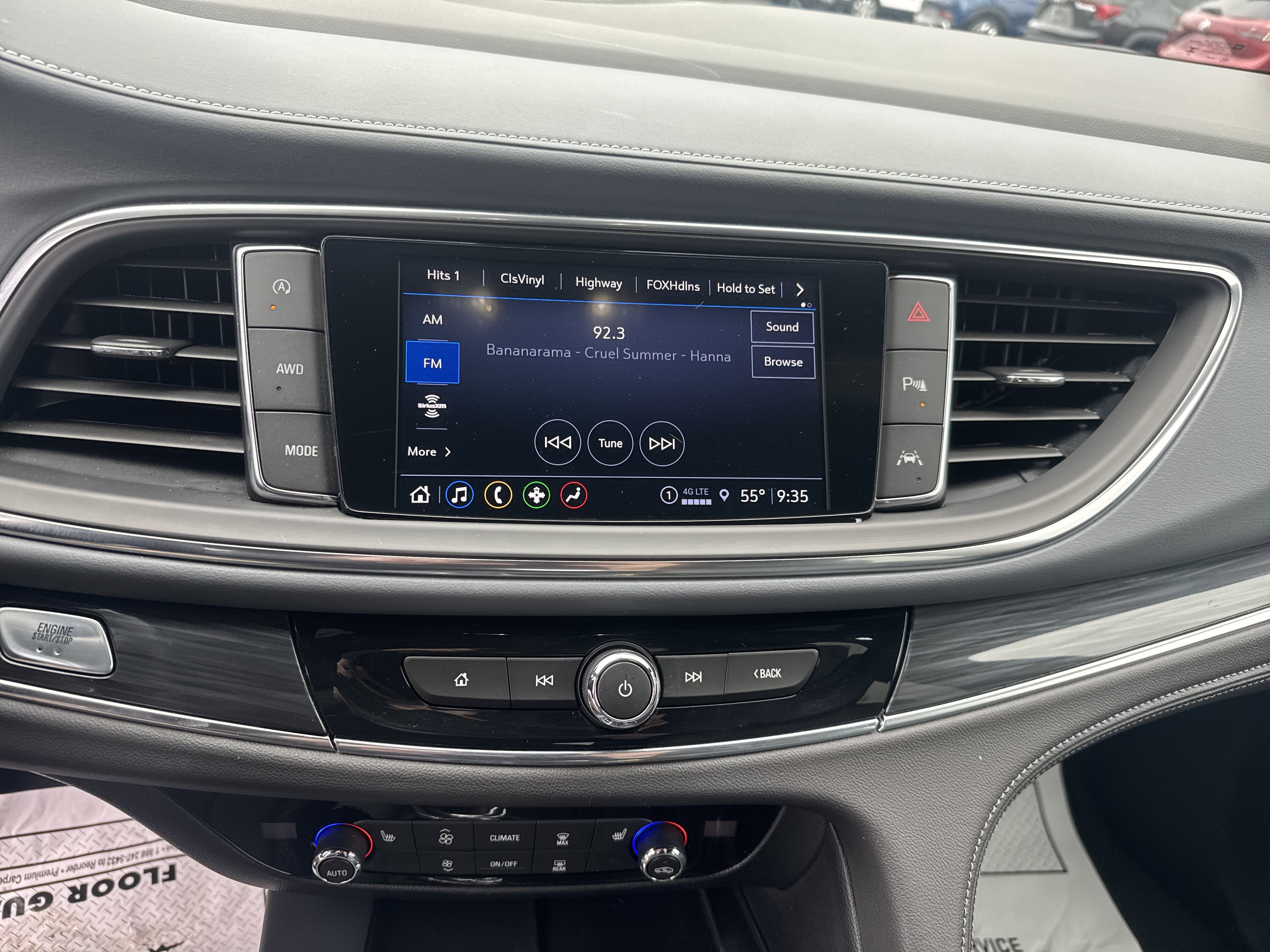 2024 Buick Enclave Essence