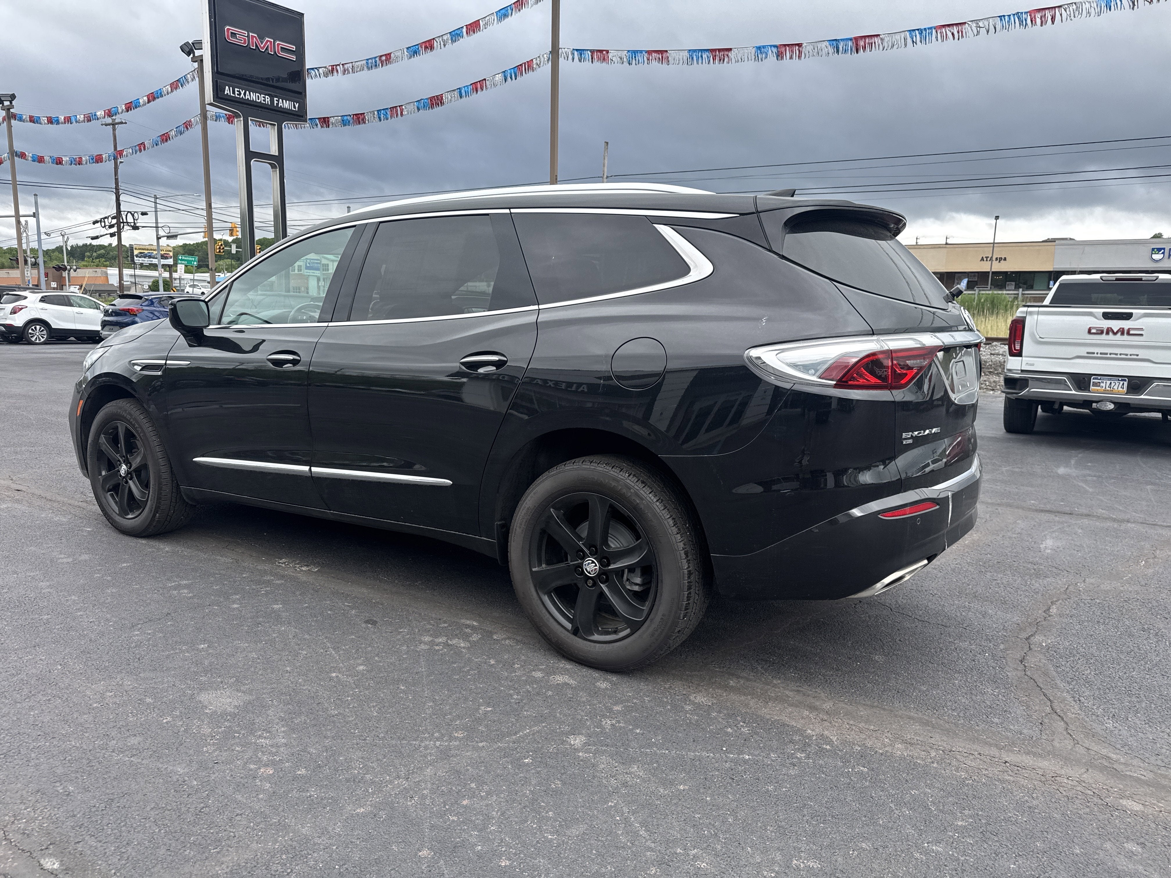 2024 Buick Enclave Essence