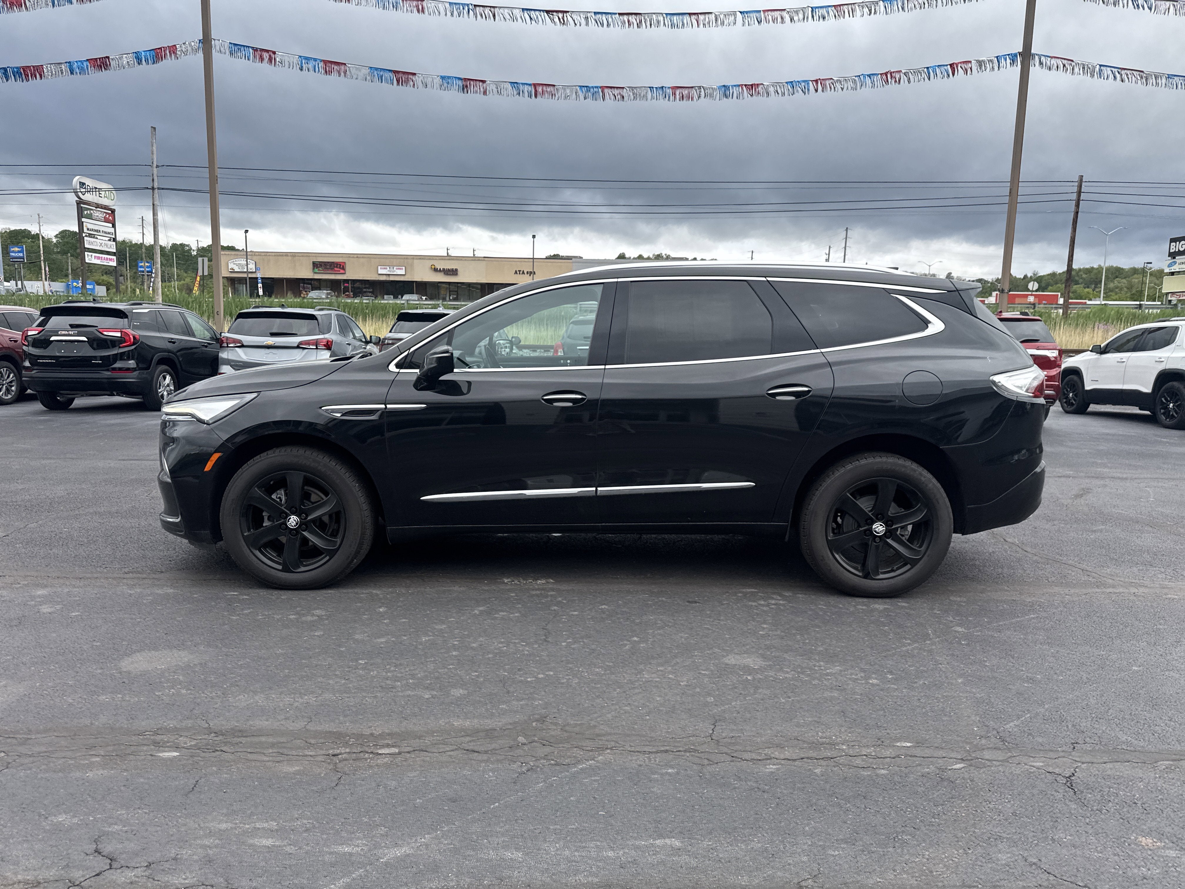 2024 Buick Enclave Essence