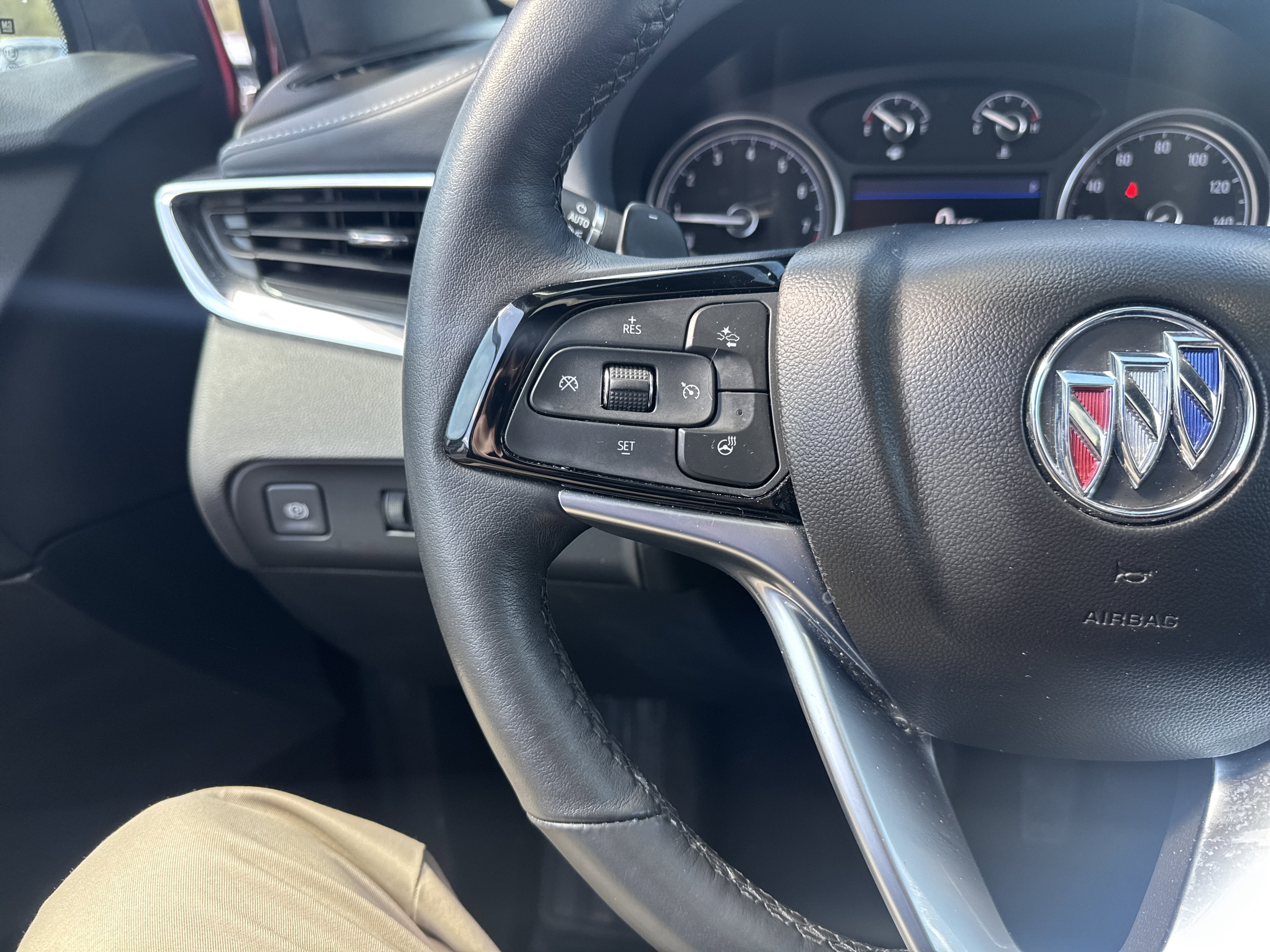 2023 Buick Enclave Essence