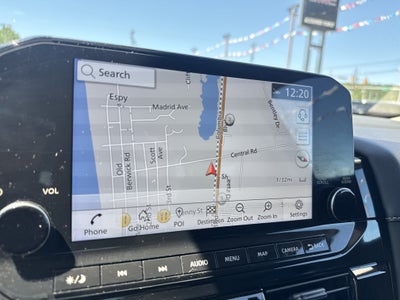 2023 Nissan Pathfinder SL 4WD