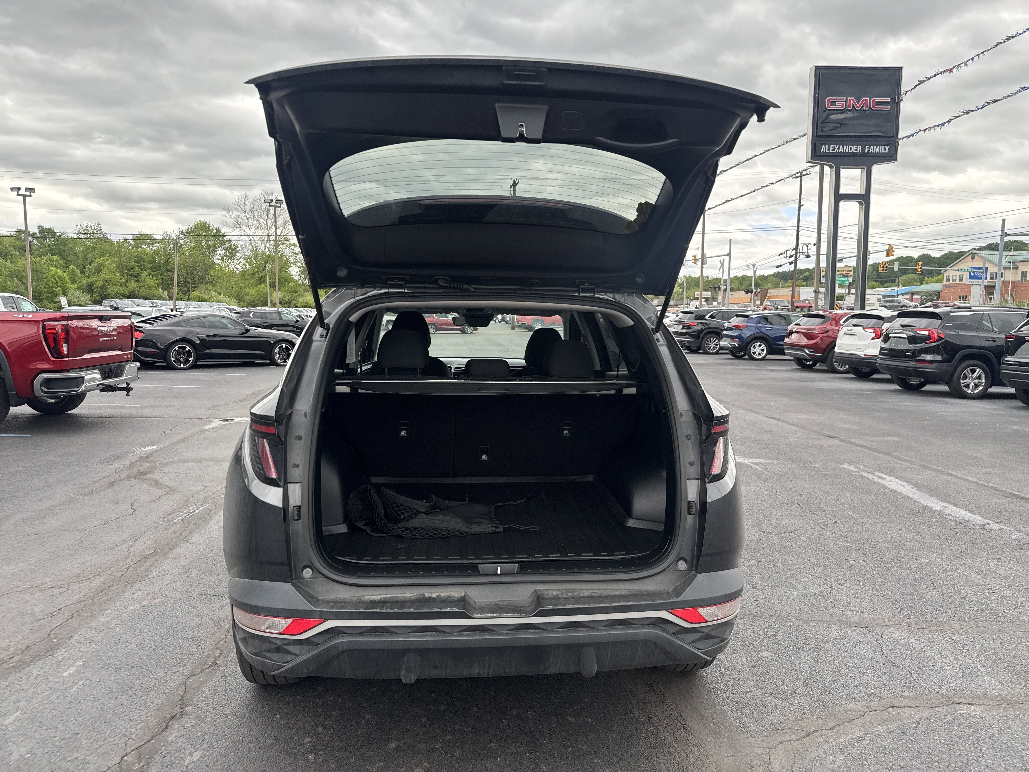 2022 Hyundai TUCSON SEL