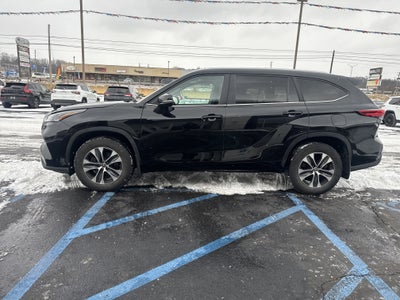 2023 Toyota Highlander L