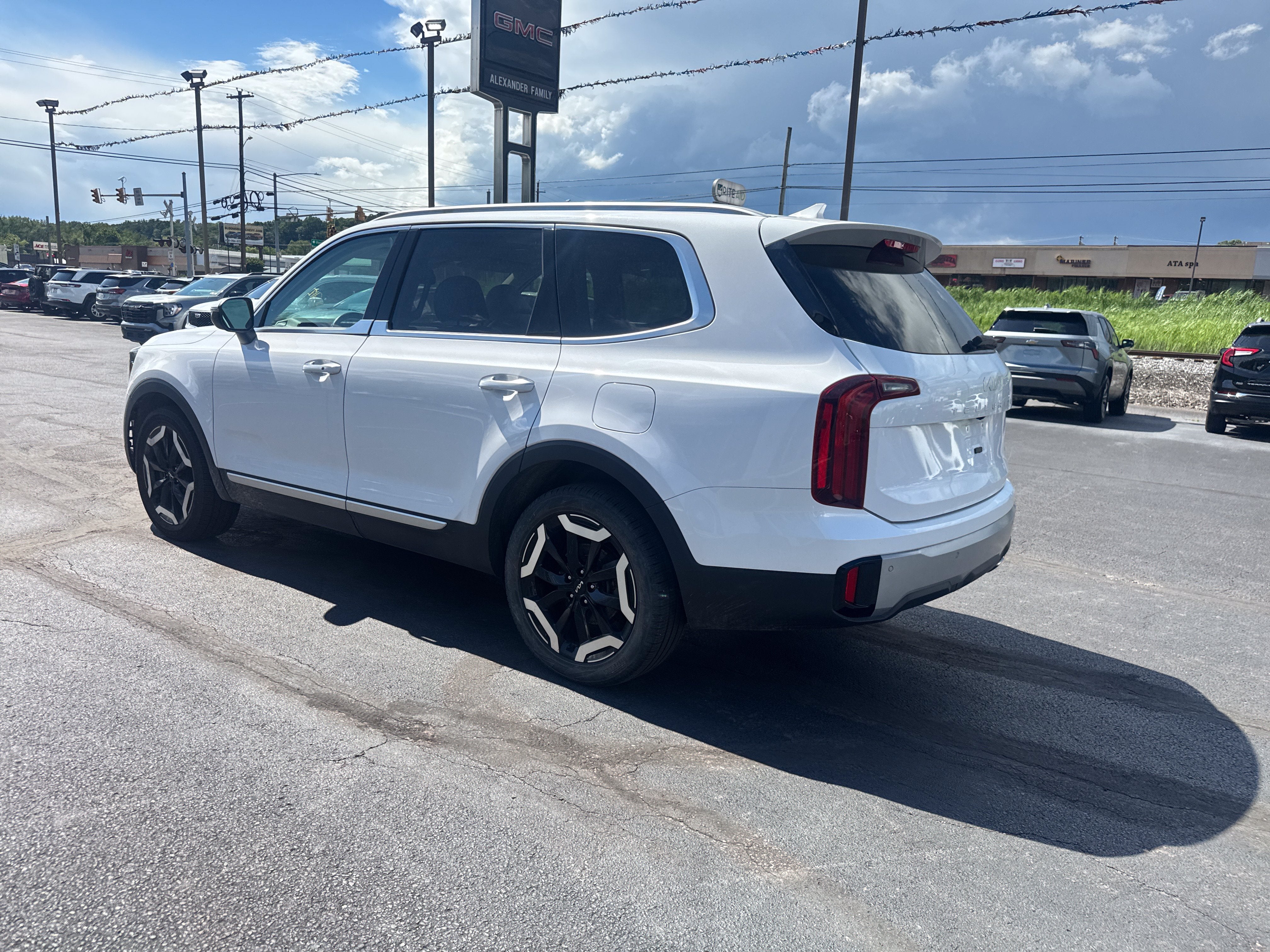2023 Kia Telluride S