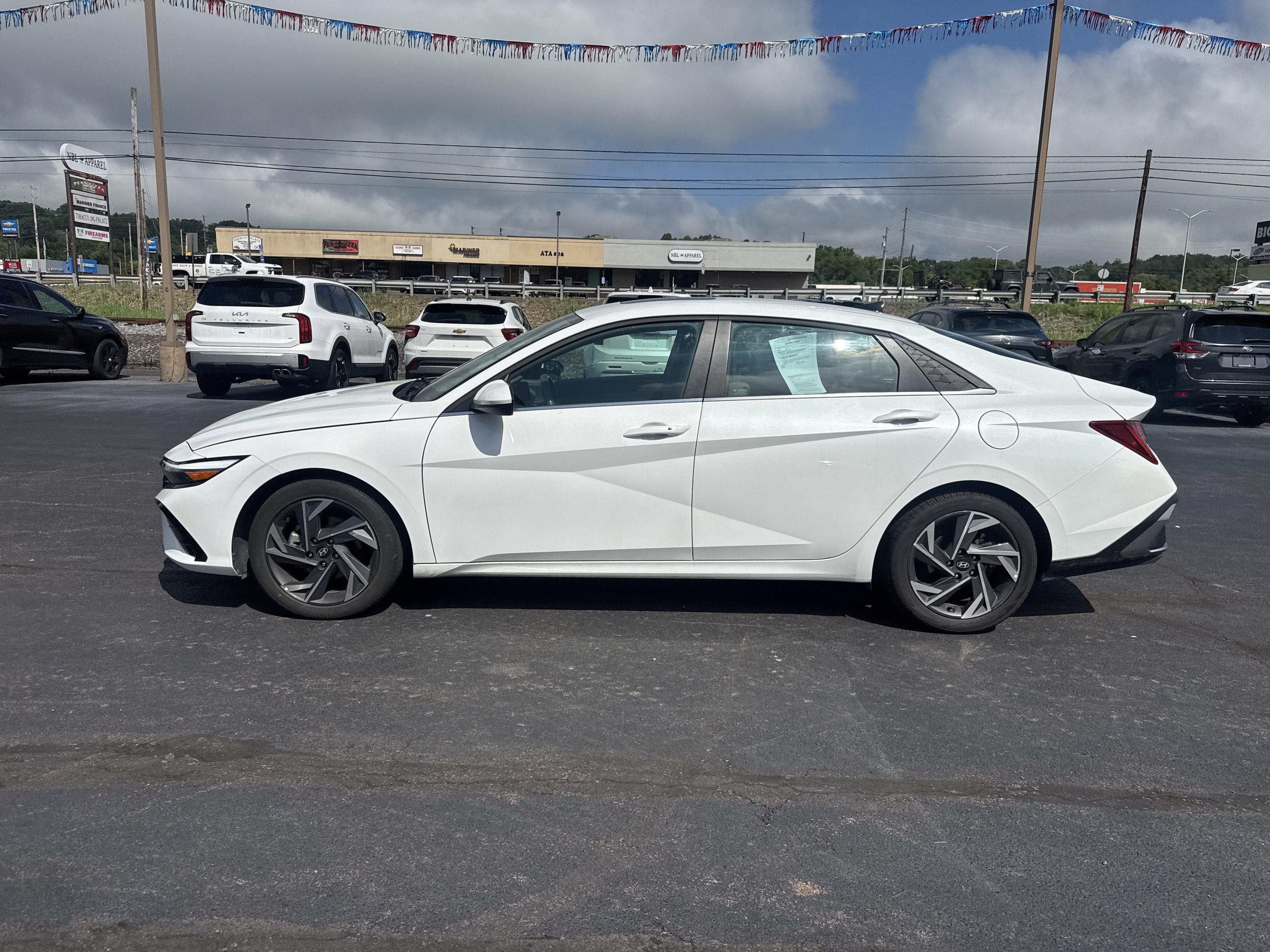 2025 Hyundai ELANTRA SEL Convenience