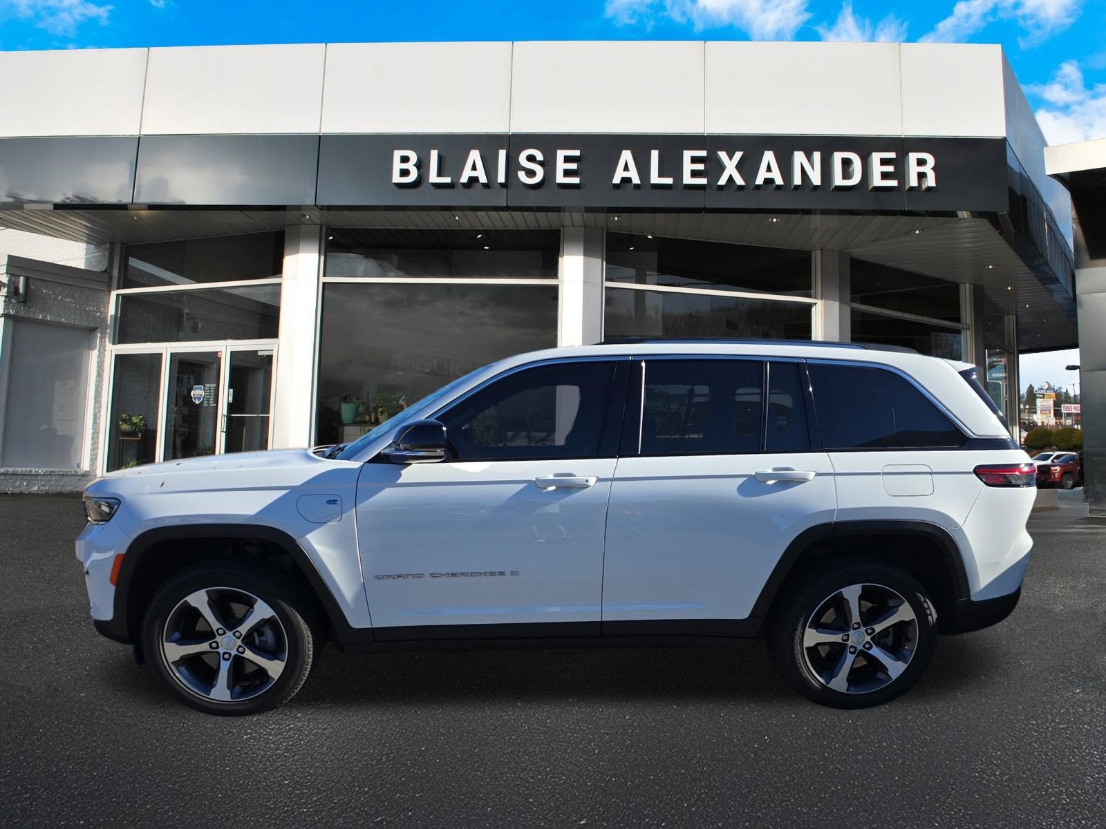 2023 Jeep Grand Cherokee 4xe 4DR 4WD