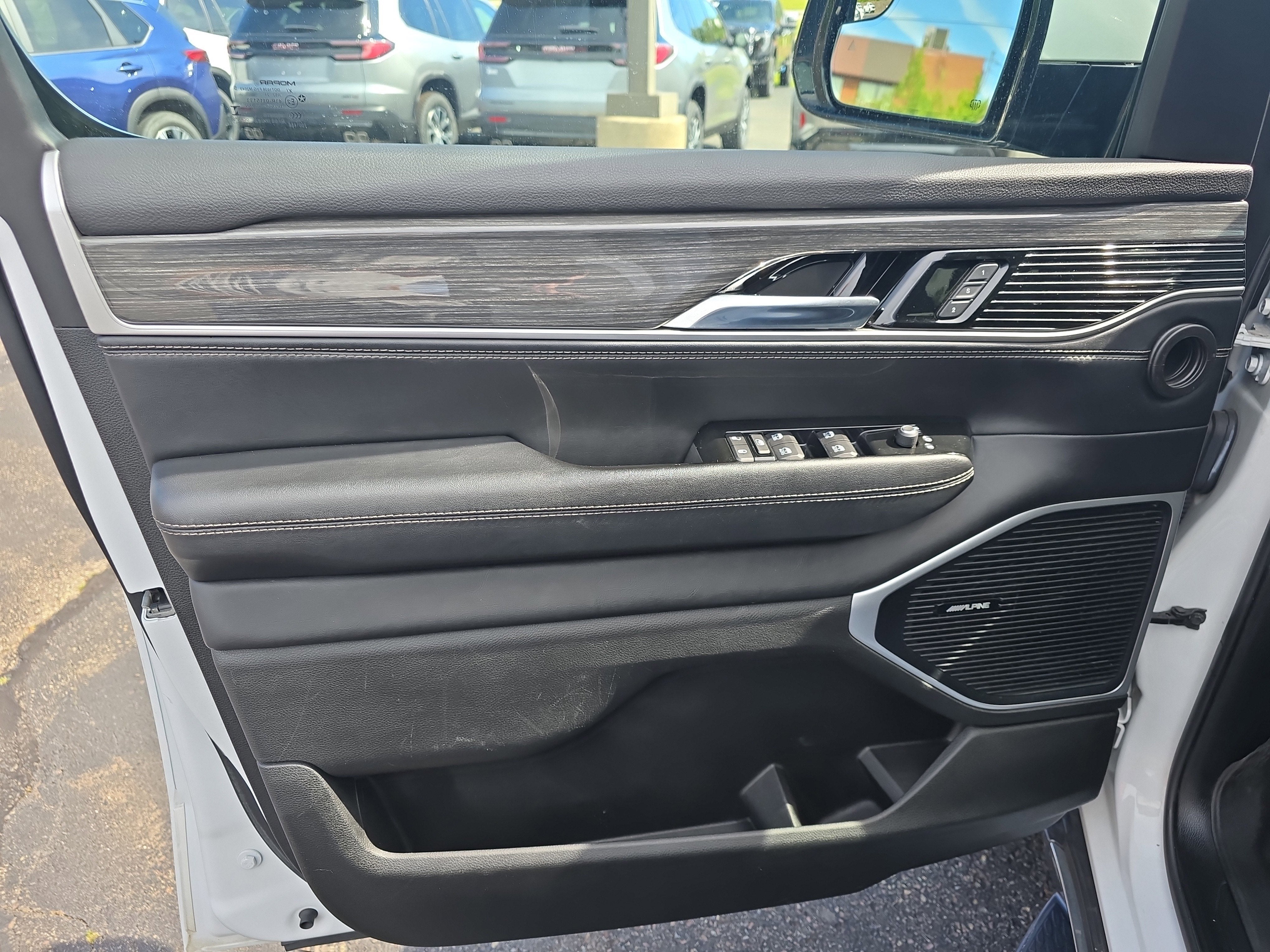 2022 Jeep Wagoneer Series II