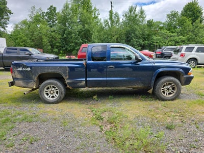 2004 Dodge Dakota Sport