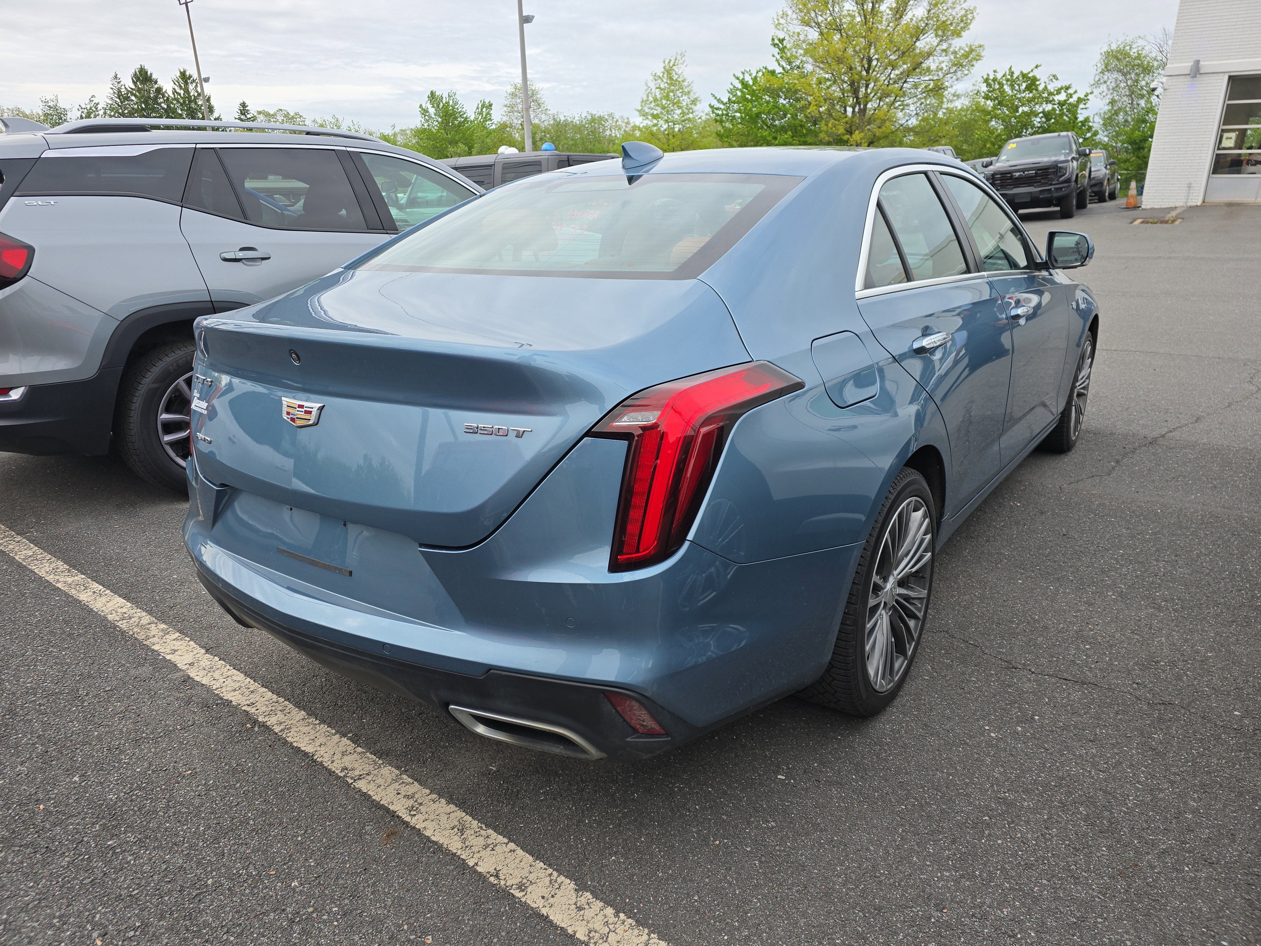 2023 Cadillac CT4 Premium Luxury