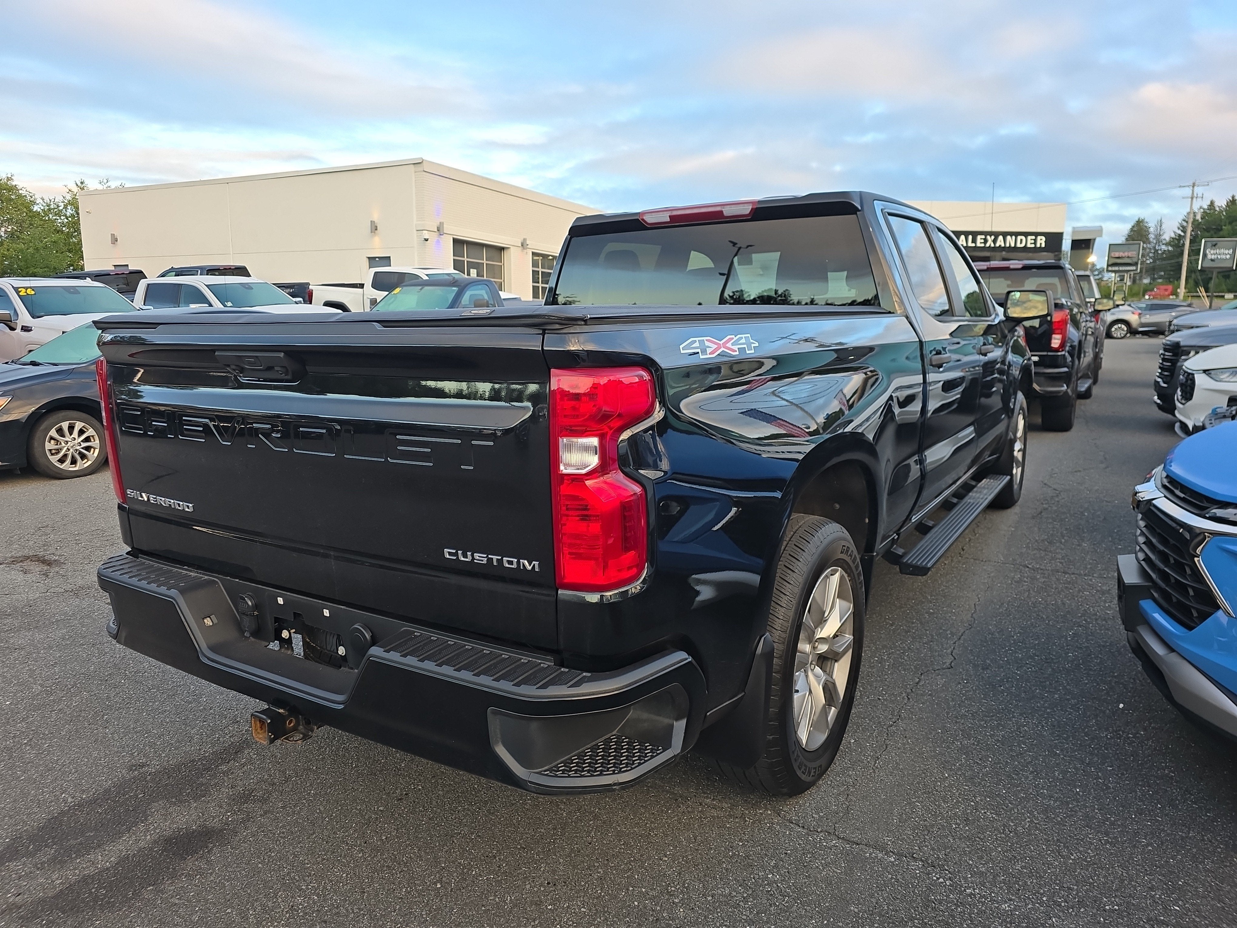 2024 Chevrolet Silverado 1500 Custom