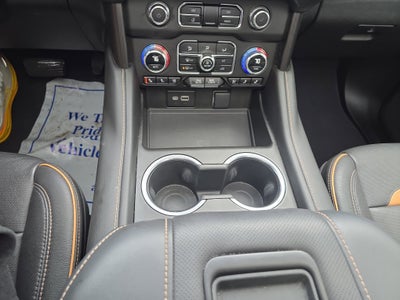 2023 GMC Yukon XL AT4