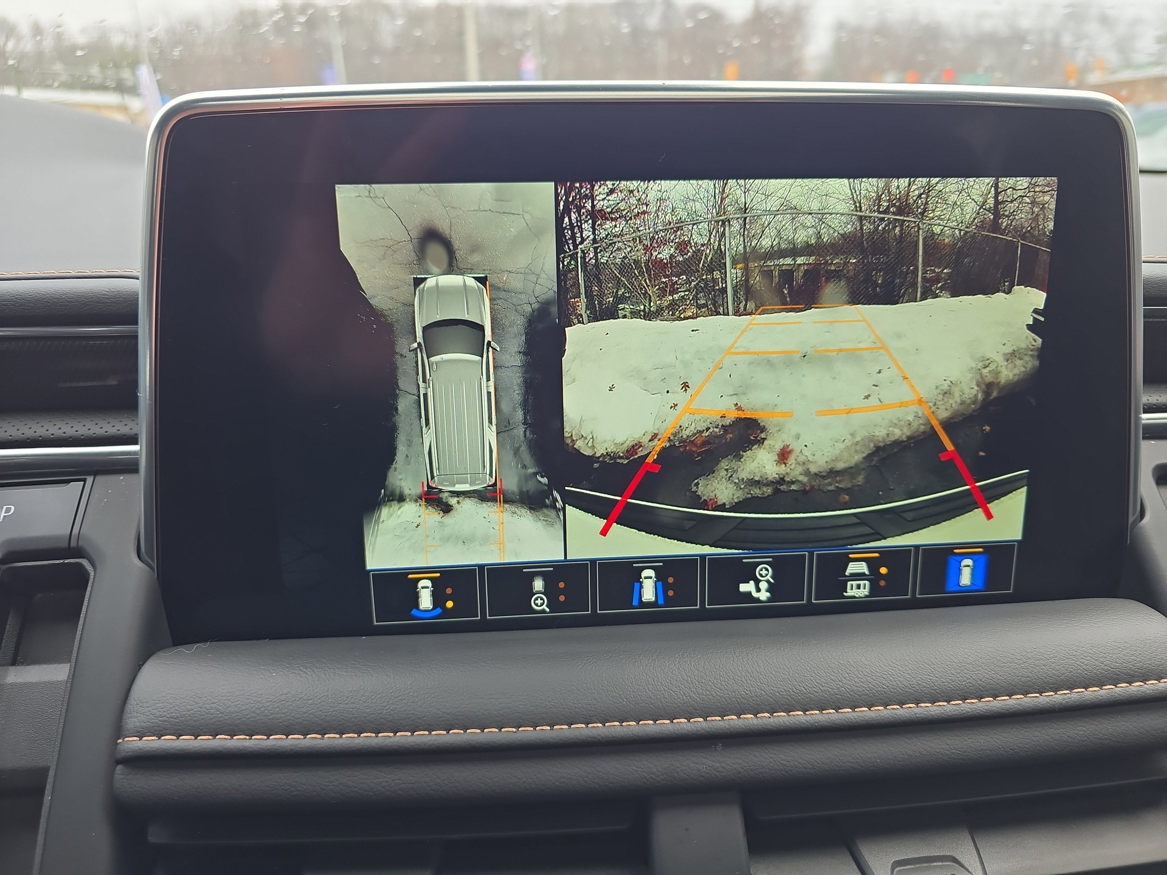 2023 GMC Yukon XL AT4