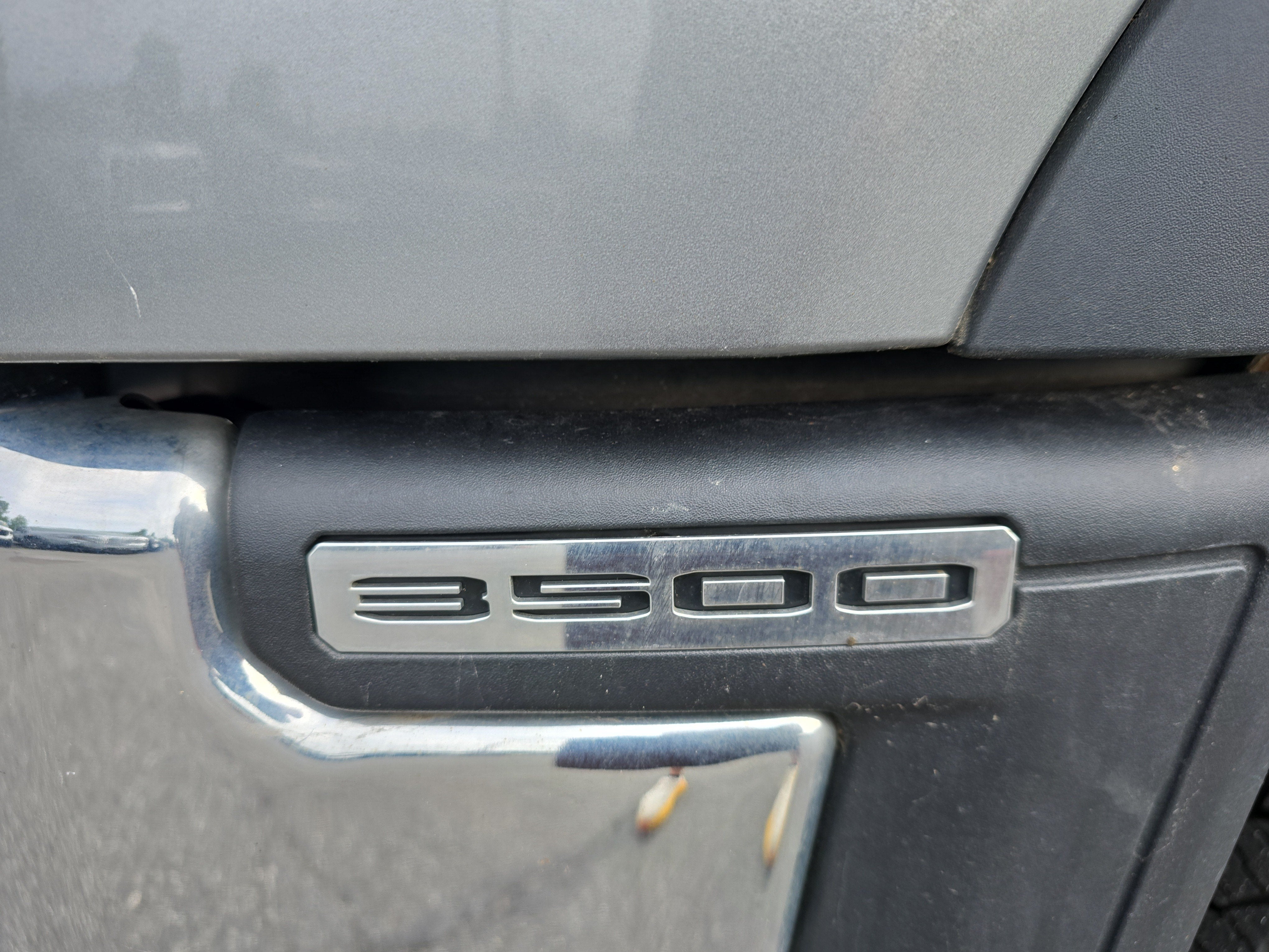 2024 GMC Sierra 3500 HD SLT