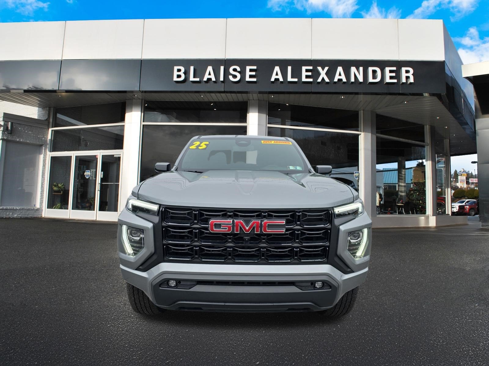 2025 GMC Canyon Elevation